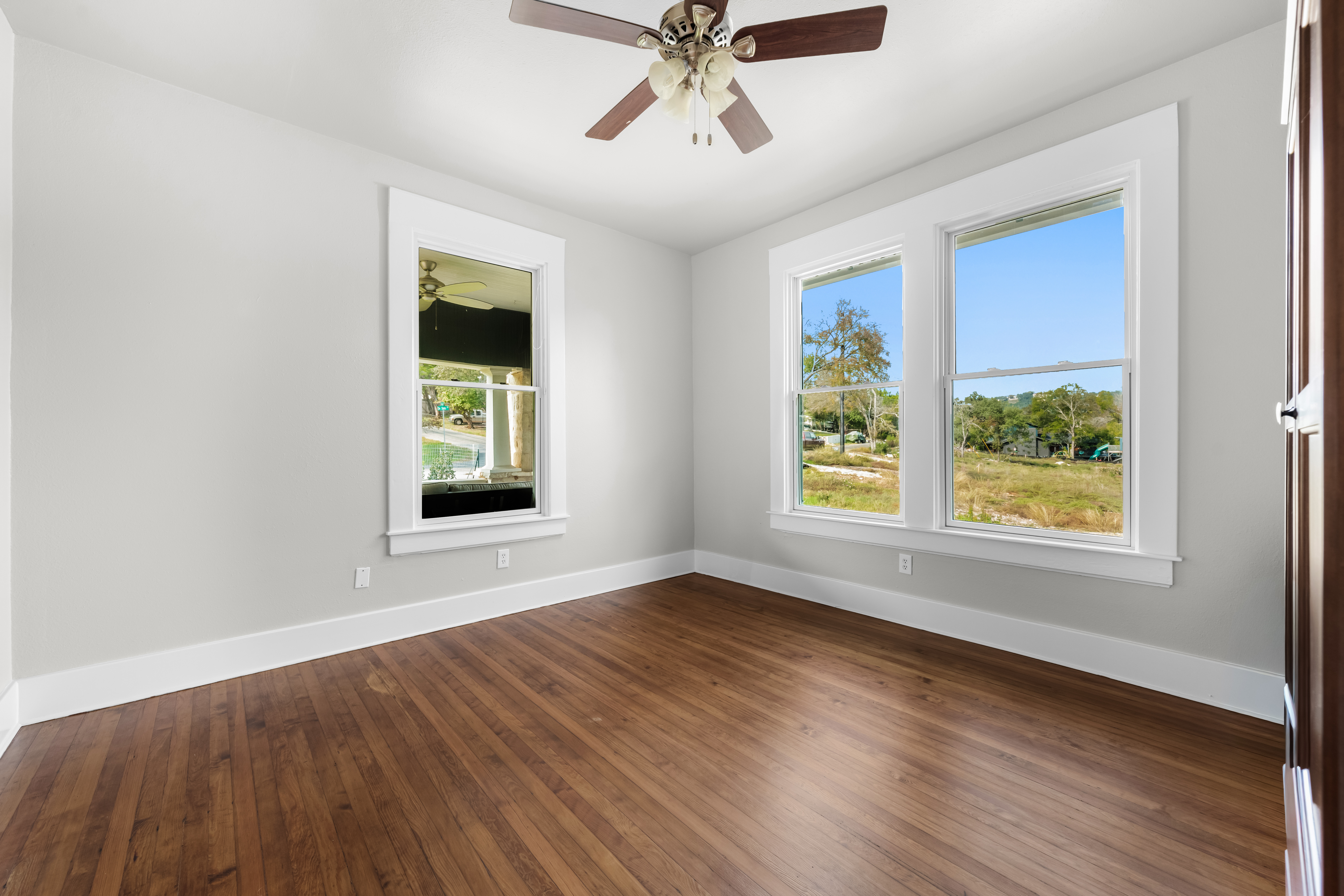2701 & 2703 De Soto Drive 