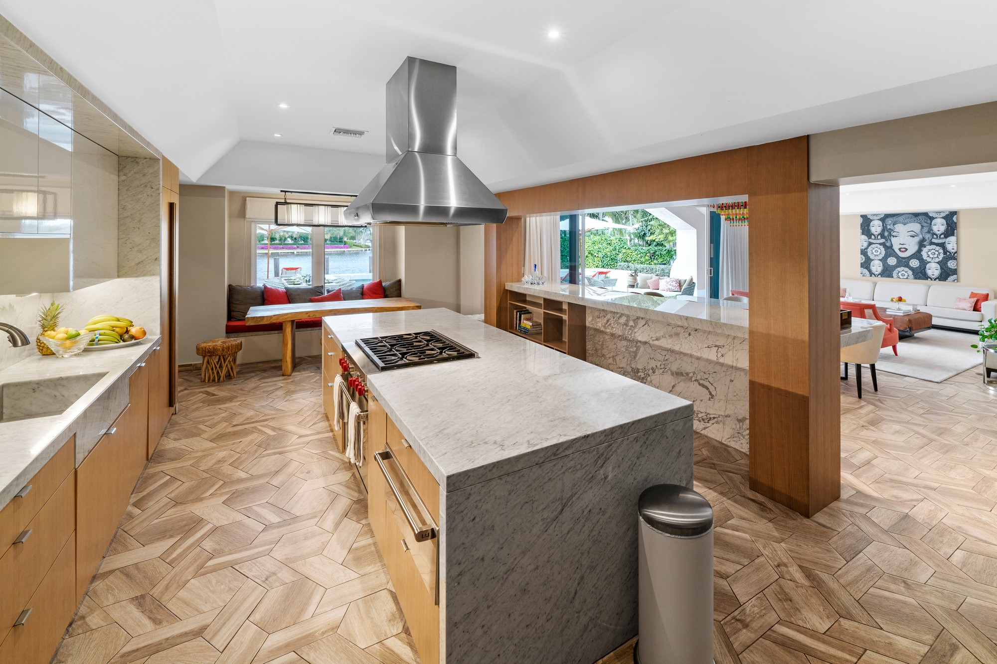 Casa de Praia Lot 6 Block 35 Edgewater Drive