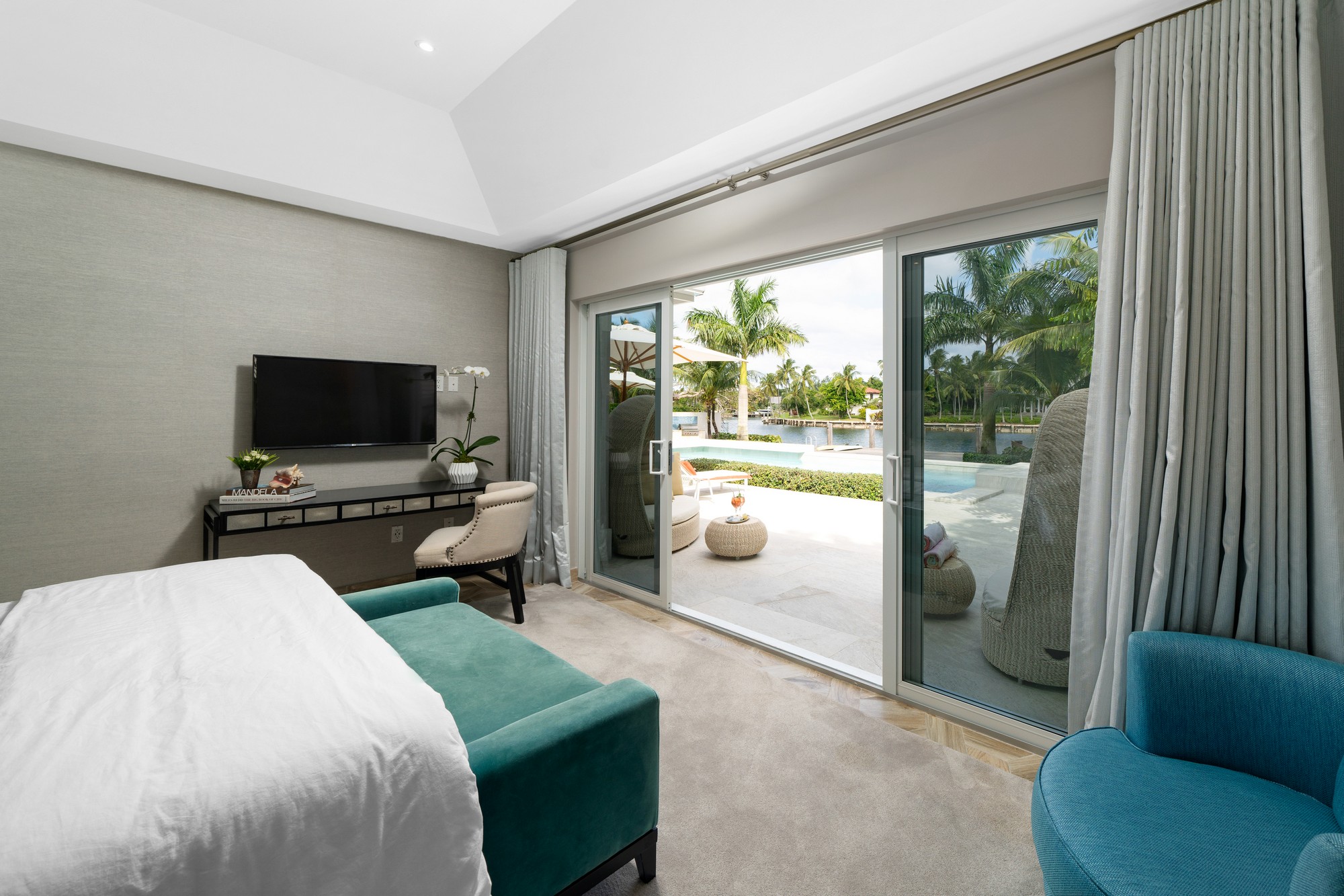 Casa de Praia Lot 6 Block 35 Edgewater Drive