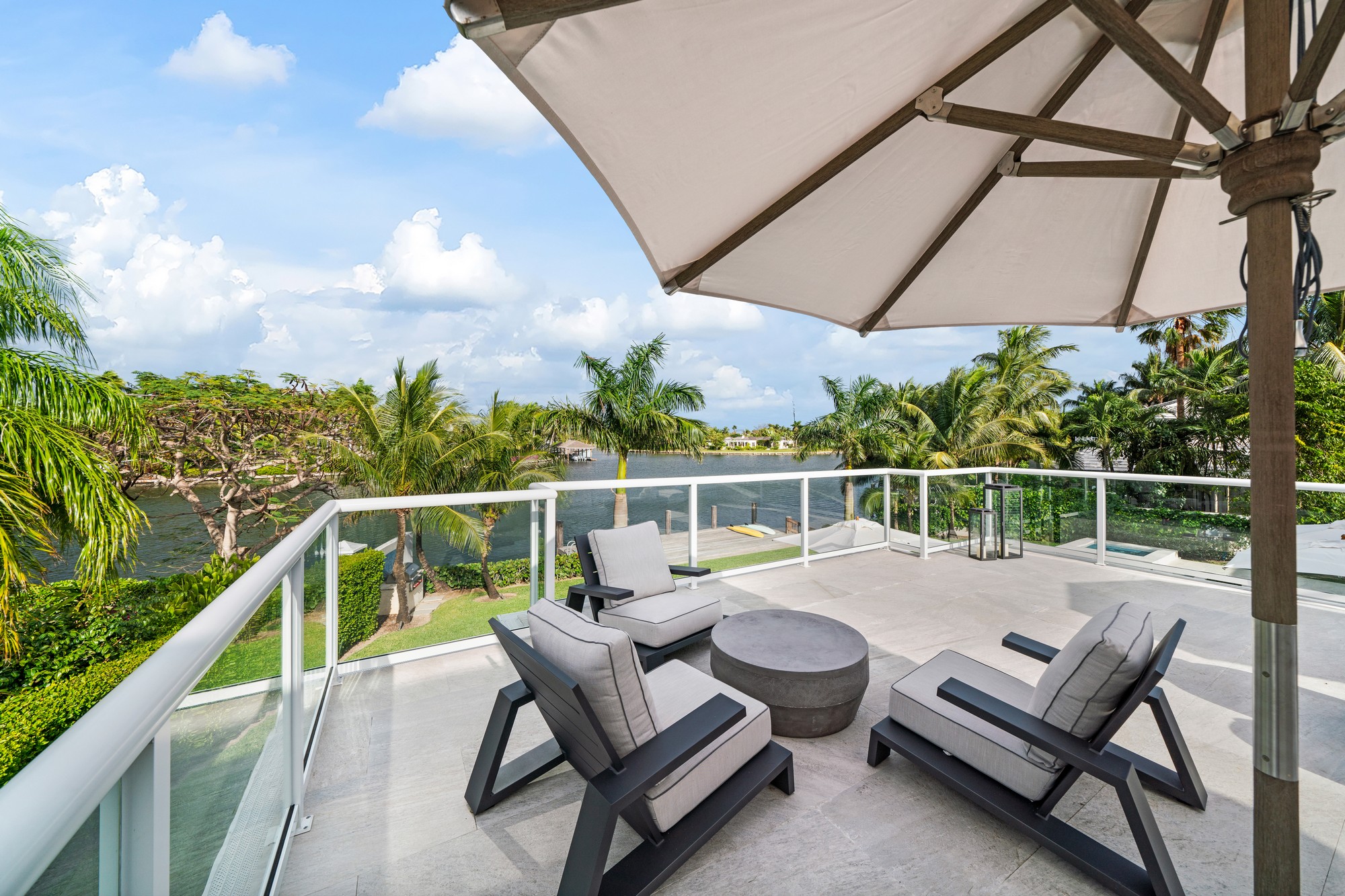 Casa de Praia Lot 6 Block 35 Edgewater Drive