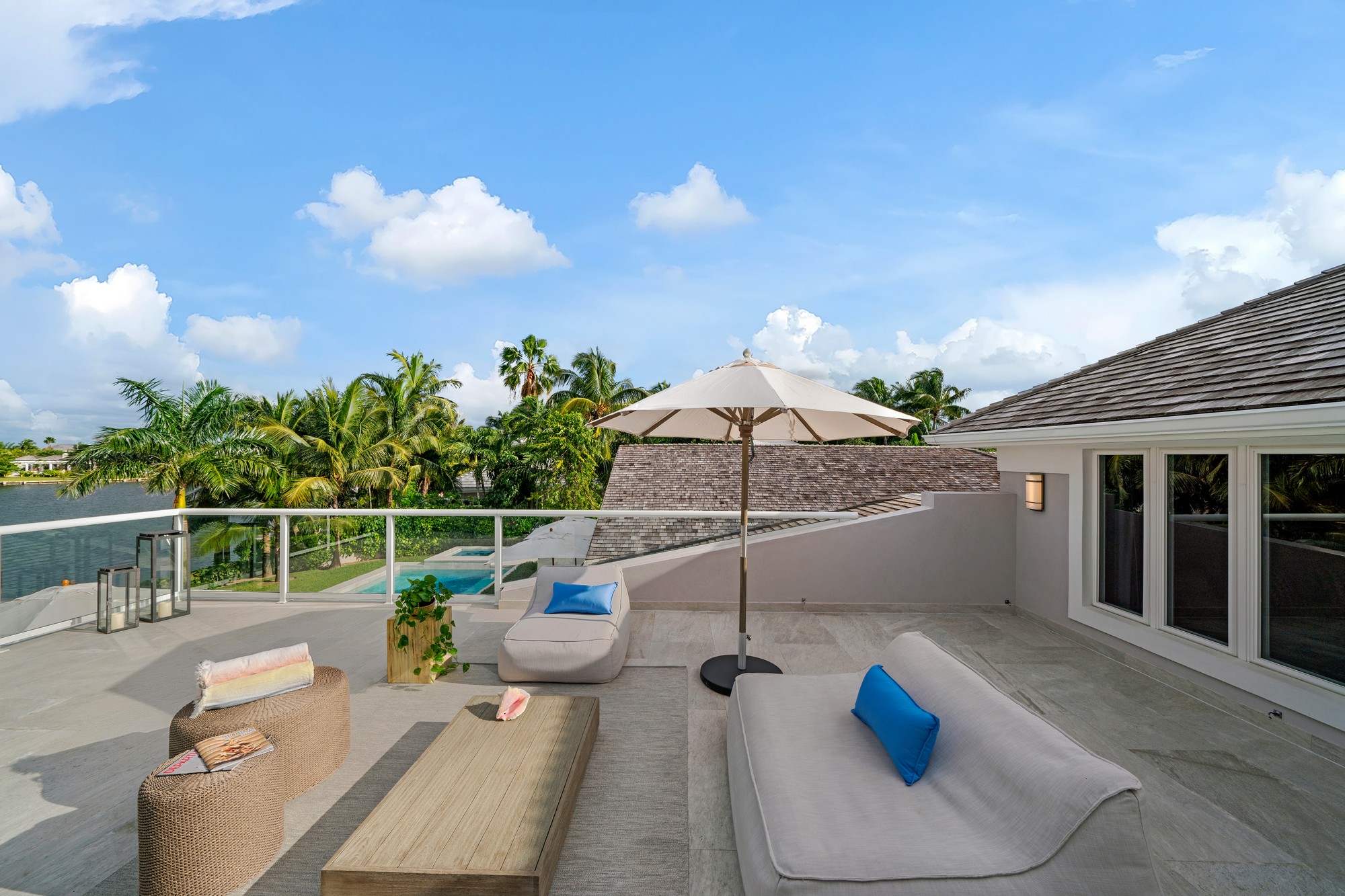 Casa de Praia Lot 6 Block 35 Edgewater Drive