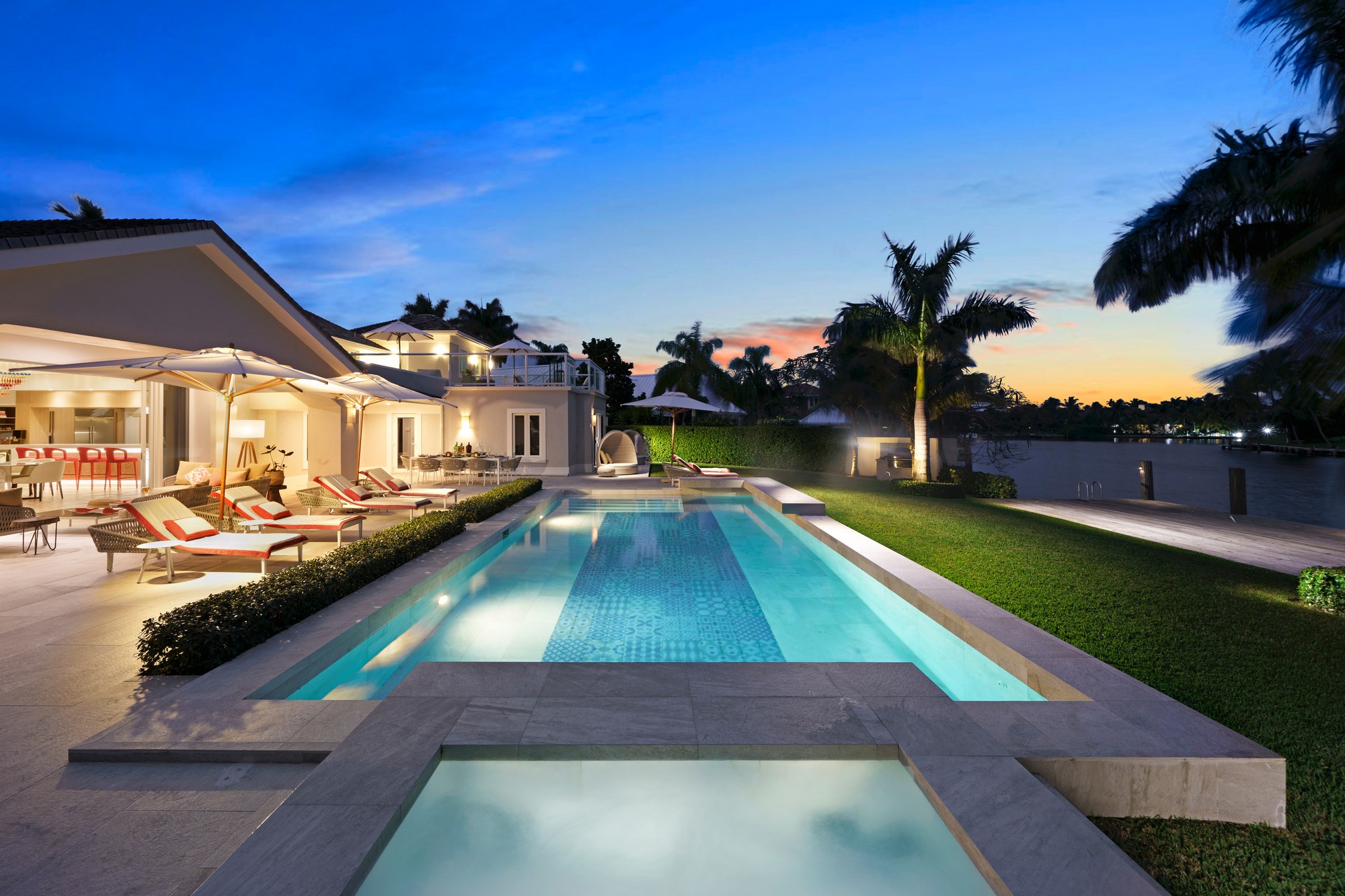 Casa de Praia Lot 6 Block 35 Edgewater Drive