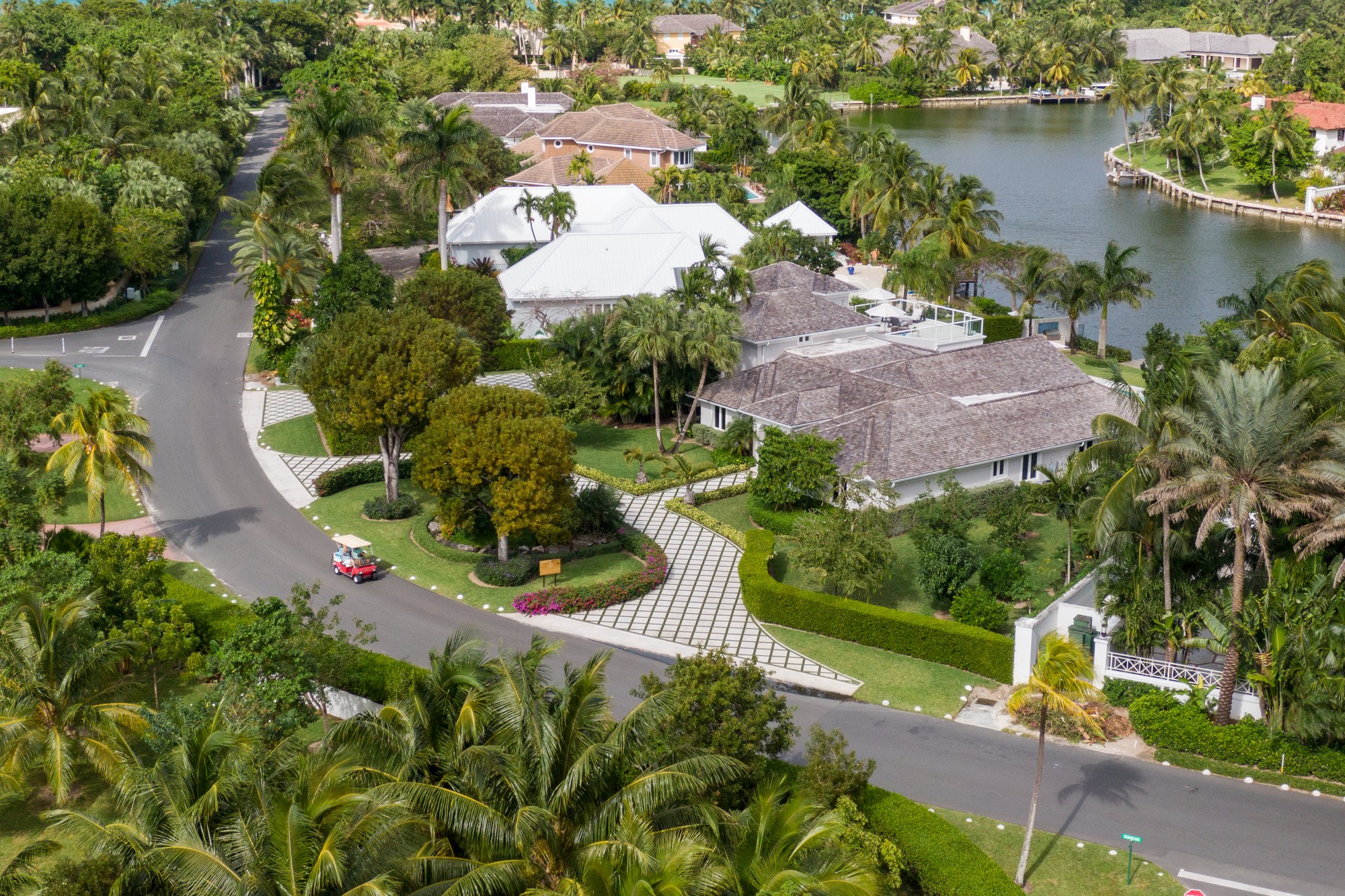 Casa de Praia Lot 6 Block 35 Edgewater Drive