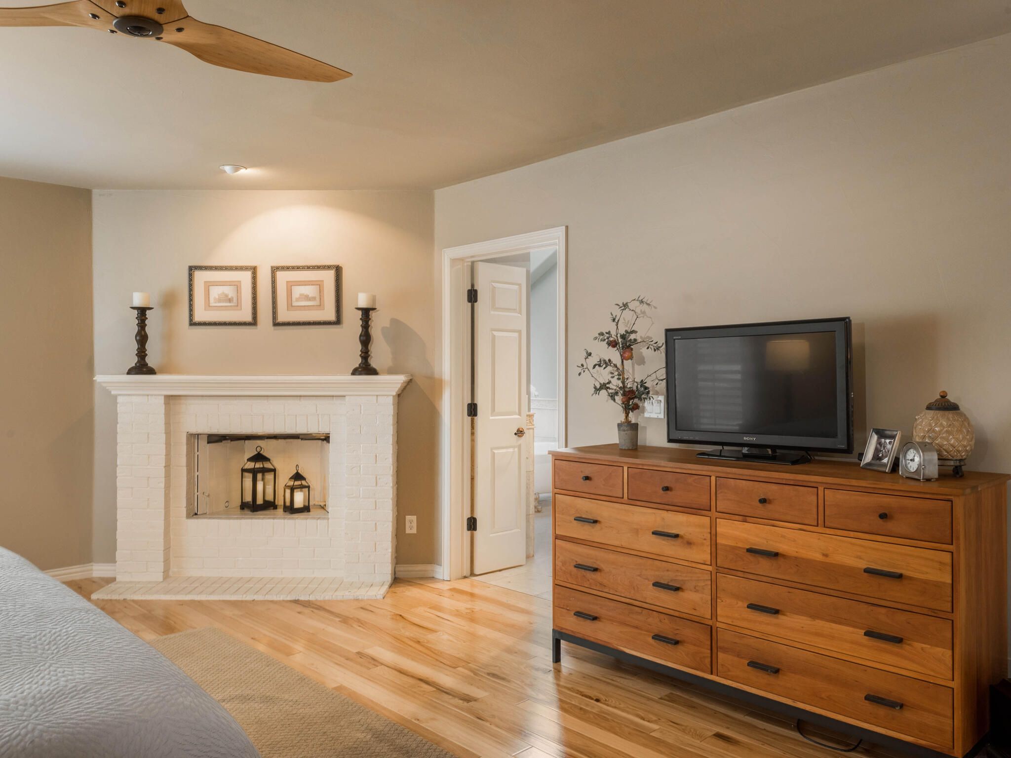8080 S Fairfax Court 