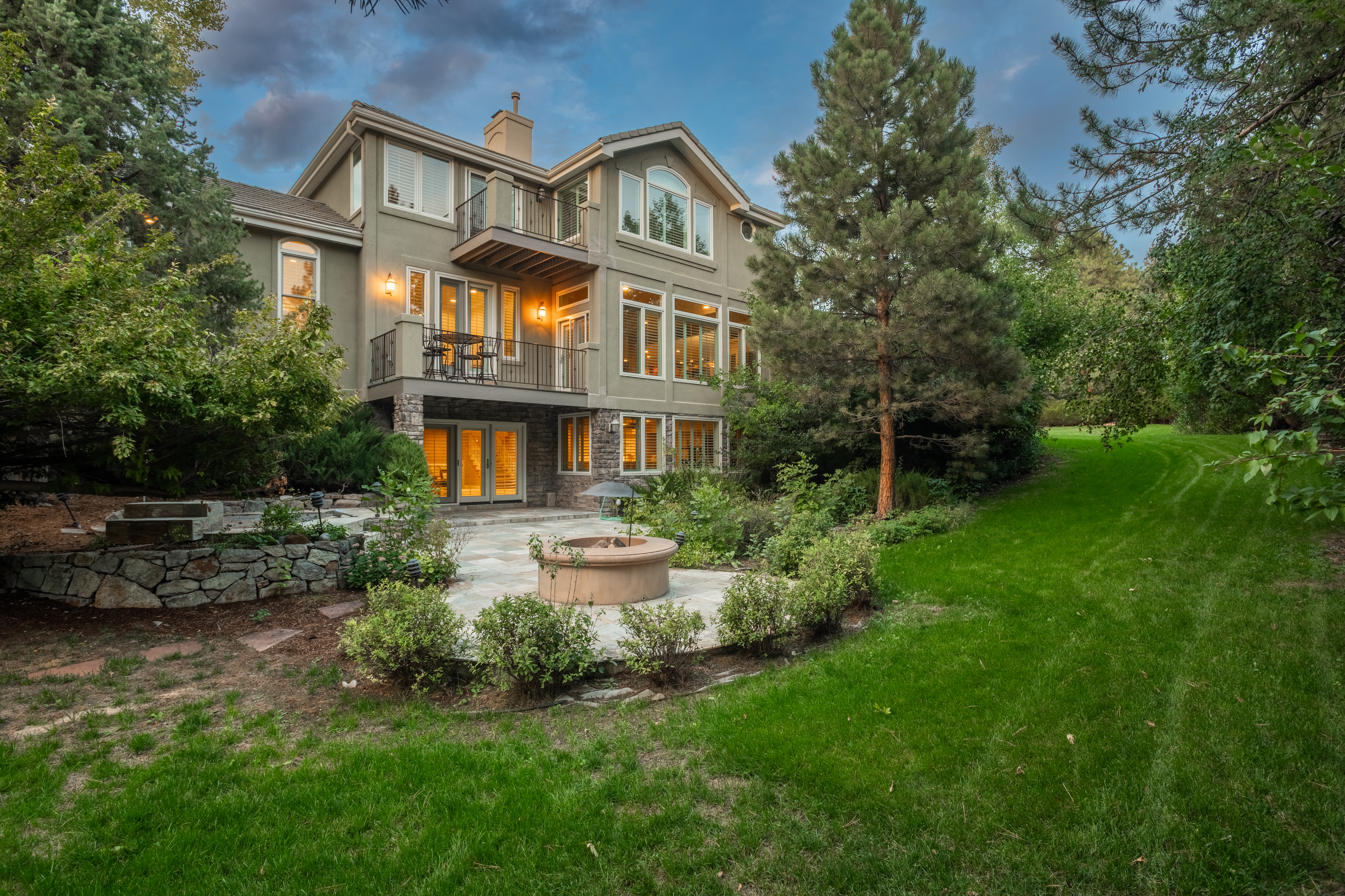 5440 S Grape Lane