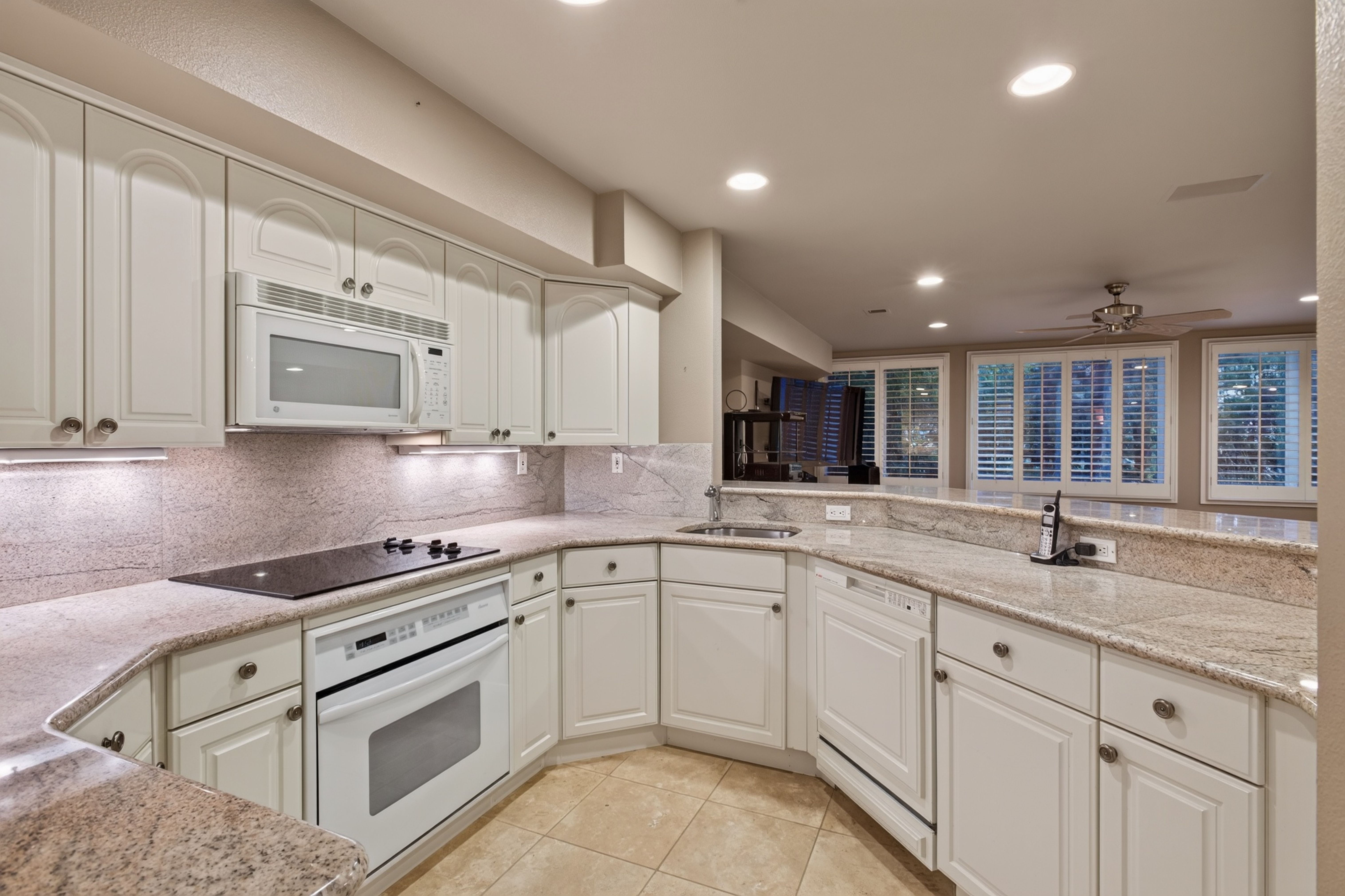 5440 S Grape Lane