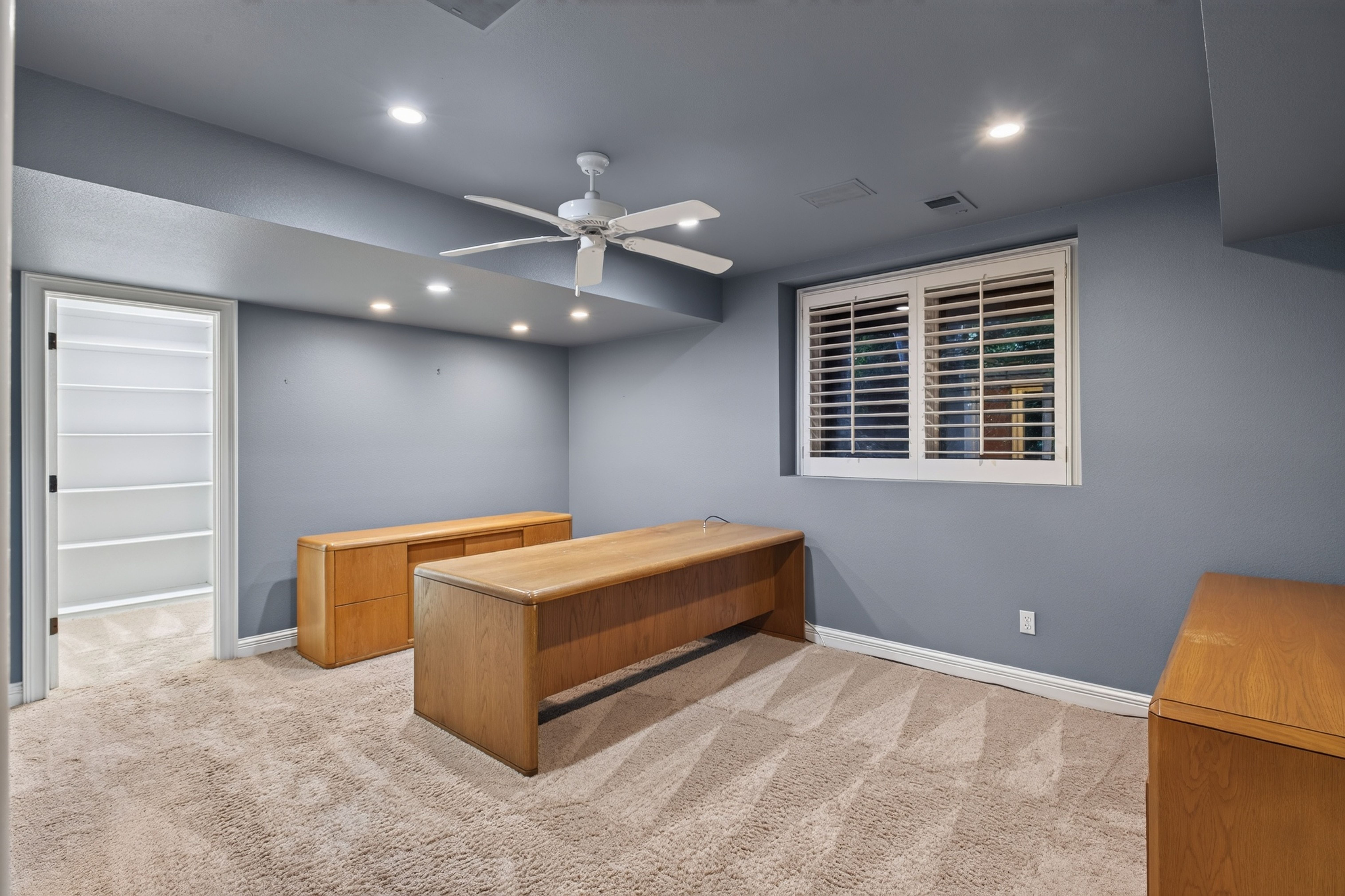 5440 S Grape Lane