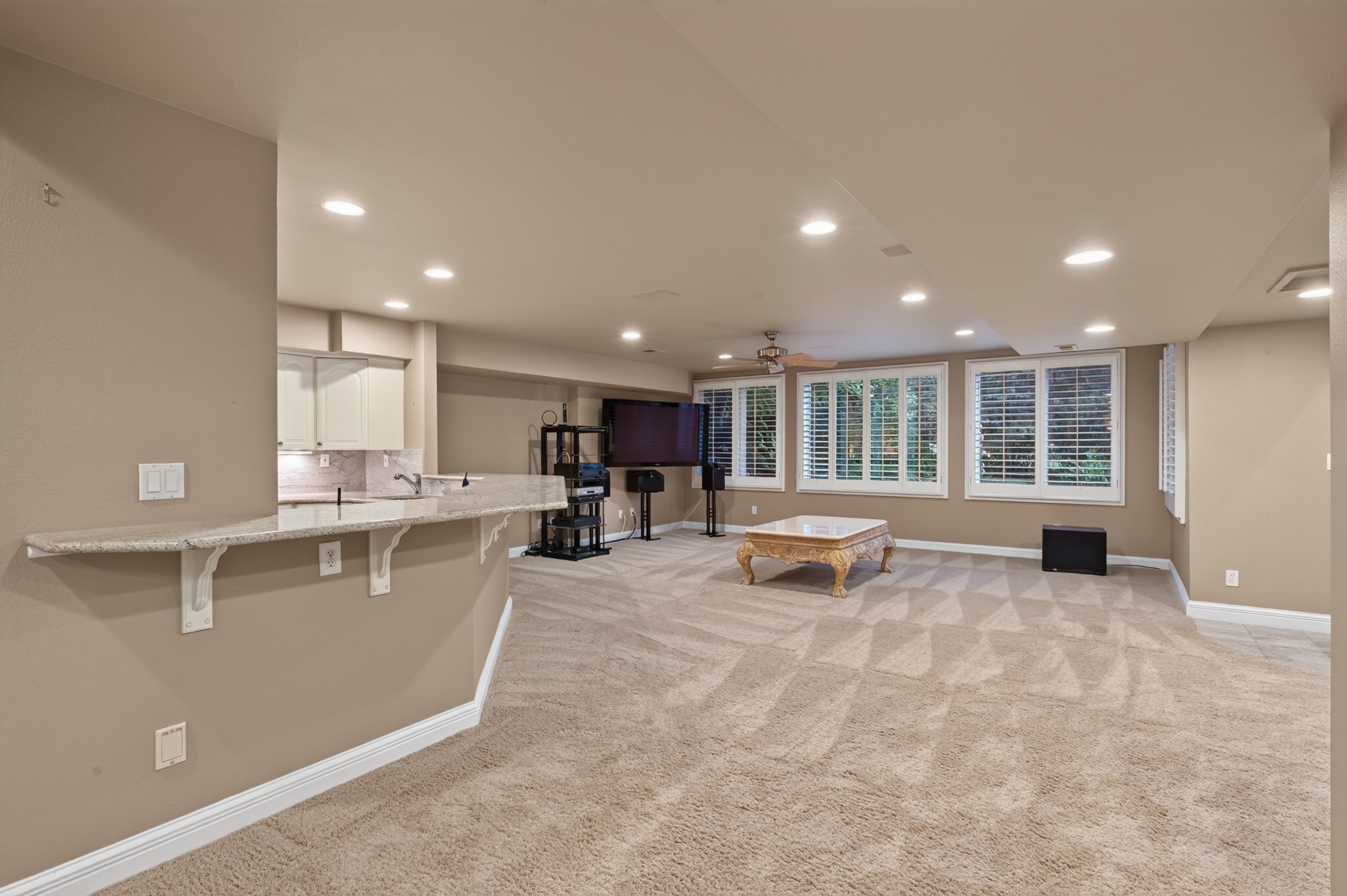 5440 S Grape Lane