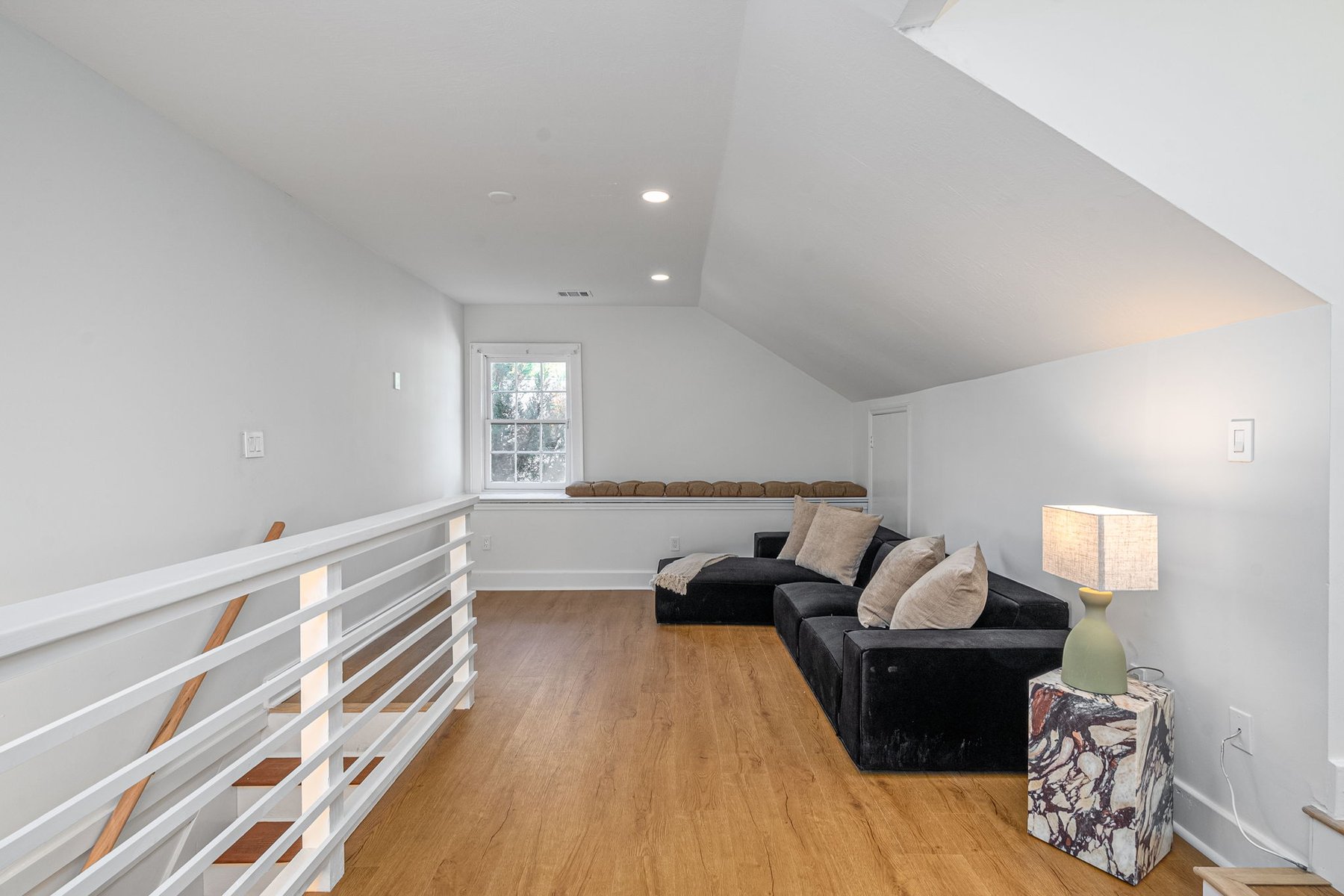 135 E 53rd St