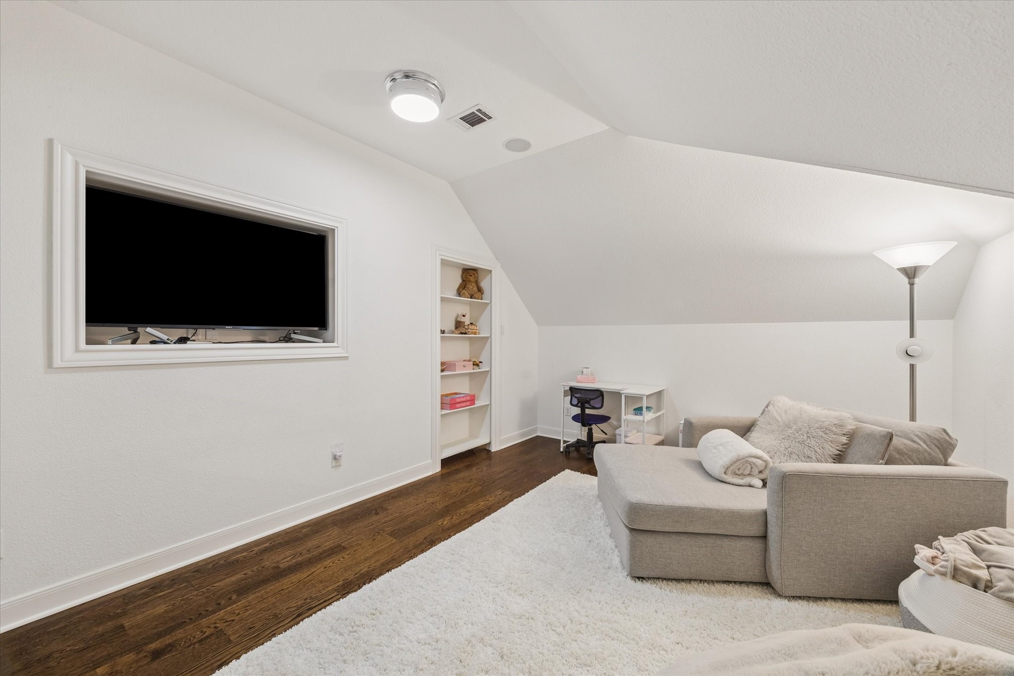 704 Tall Pines Drive