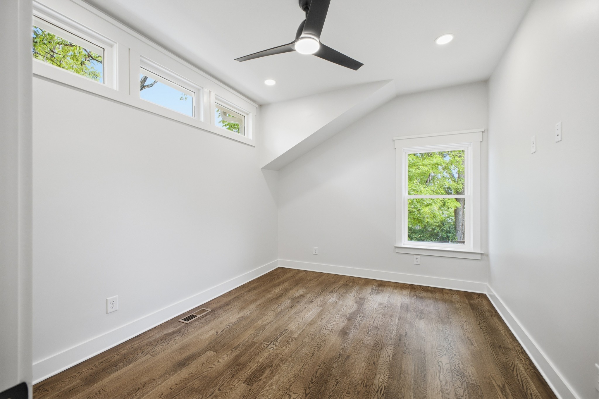 1102 Caldwell Avenue 