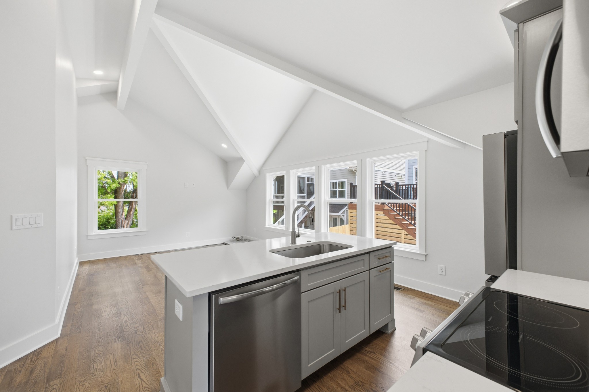 1102 Caldwell Avenue 