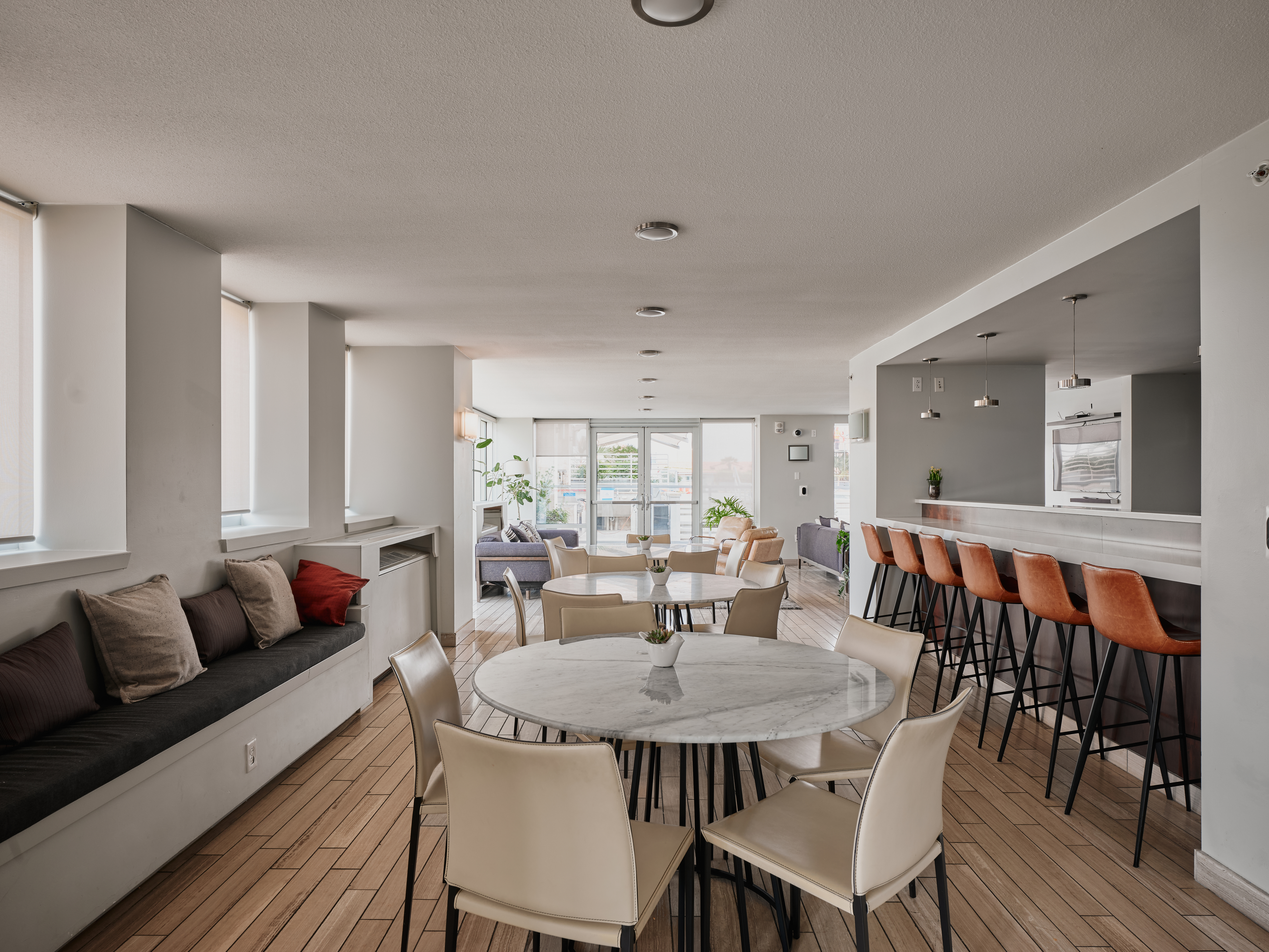 300 Bowie Street 4101