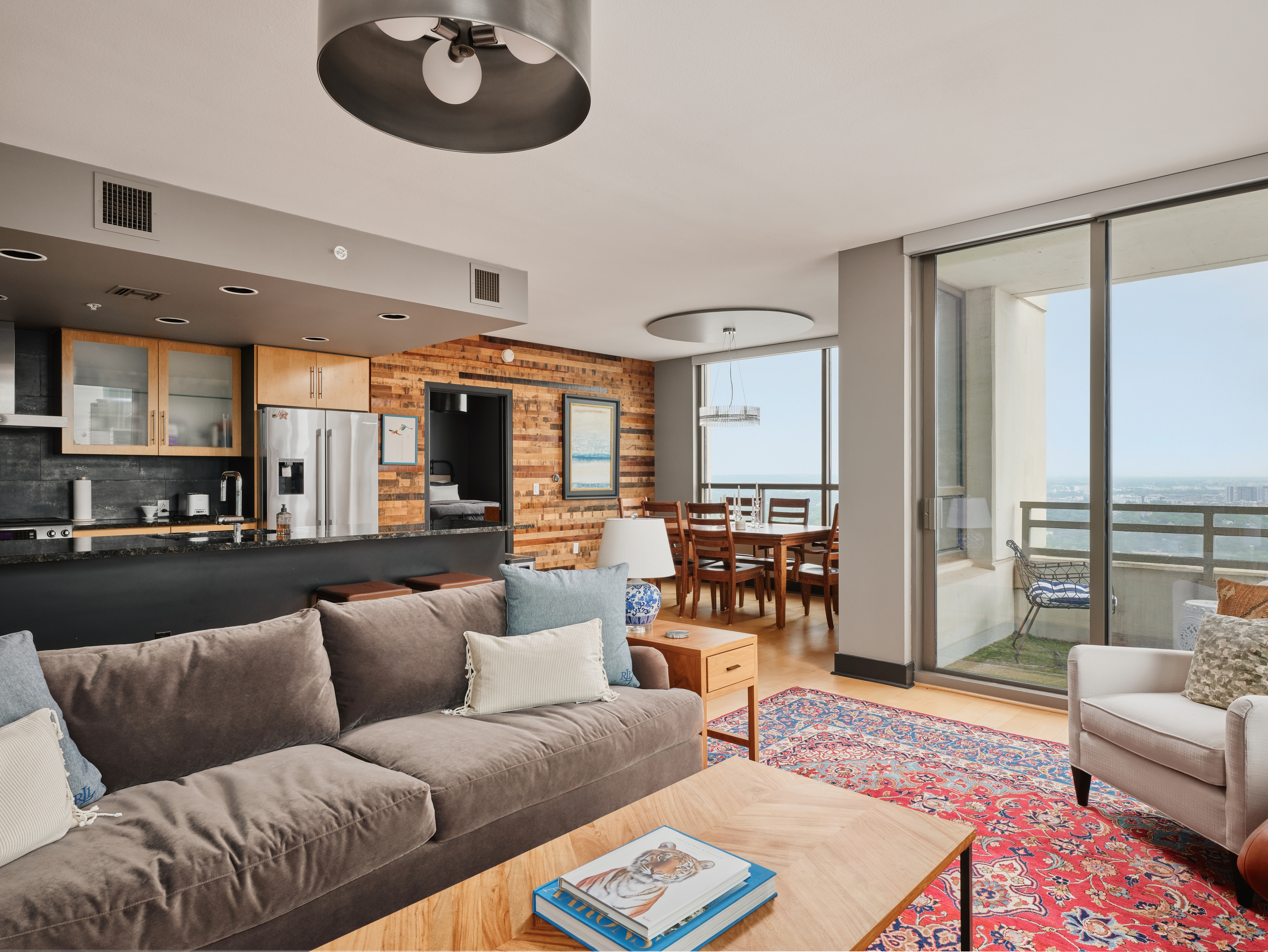300 Bowie Street 4101