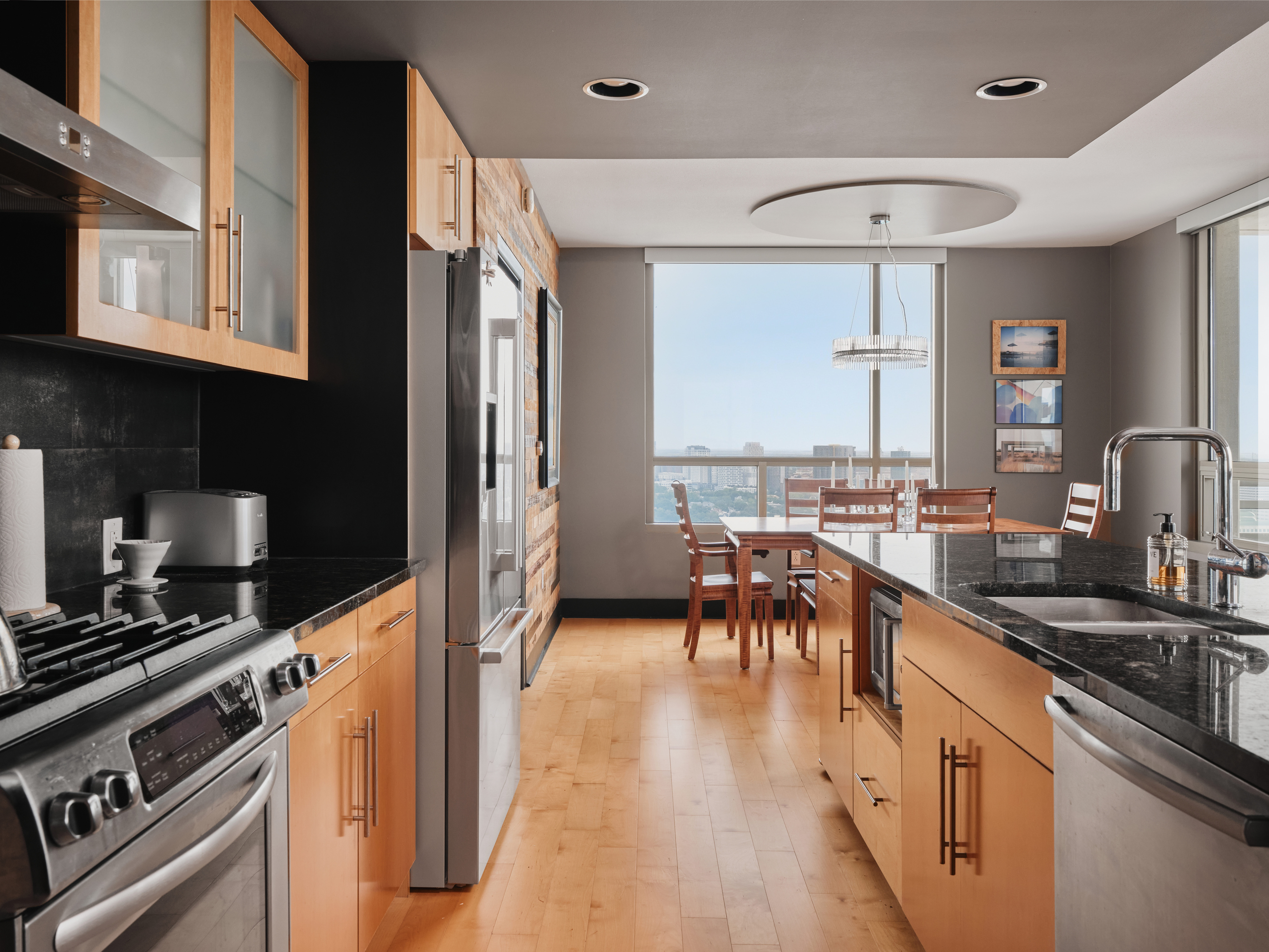 300 Bowie Street 4101