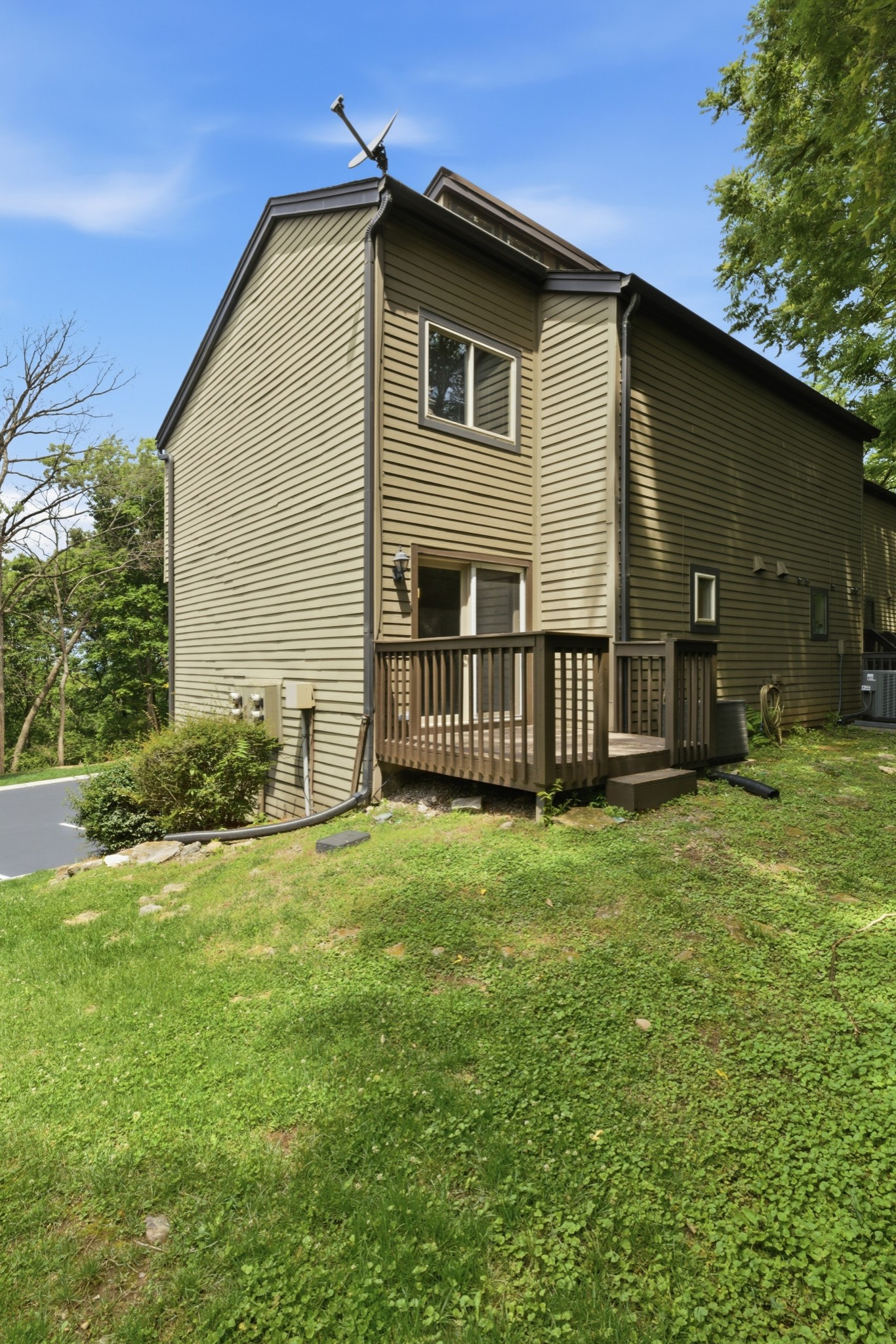 256 Summit Ridge Drive 