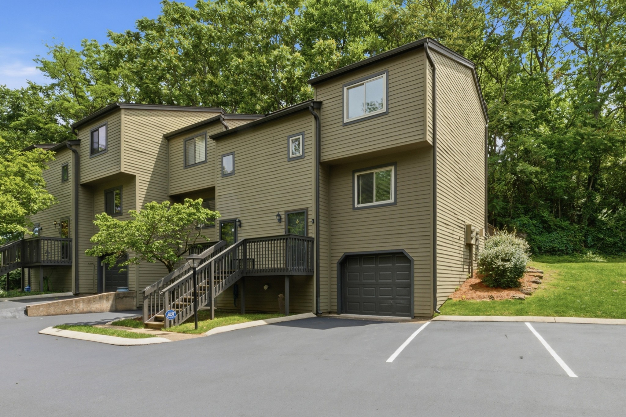 256 Summit Ridge Drive 