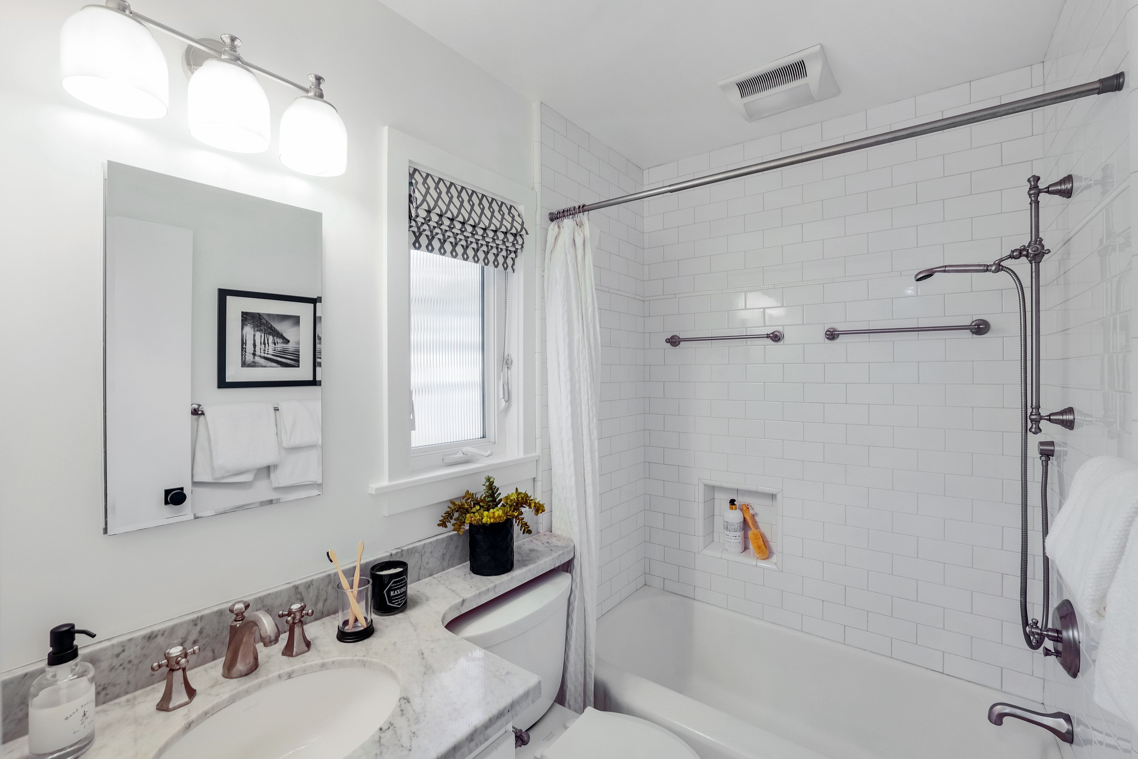 1090 Butterfield Road 