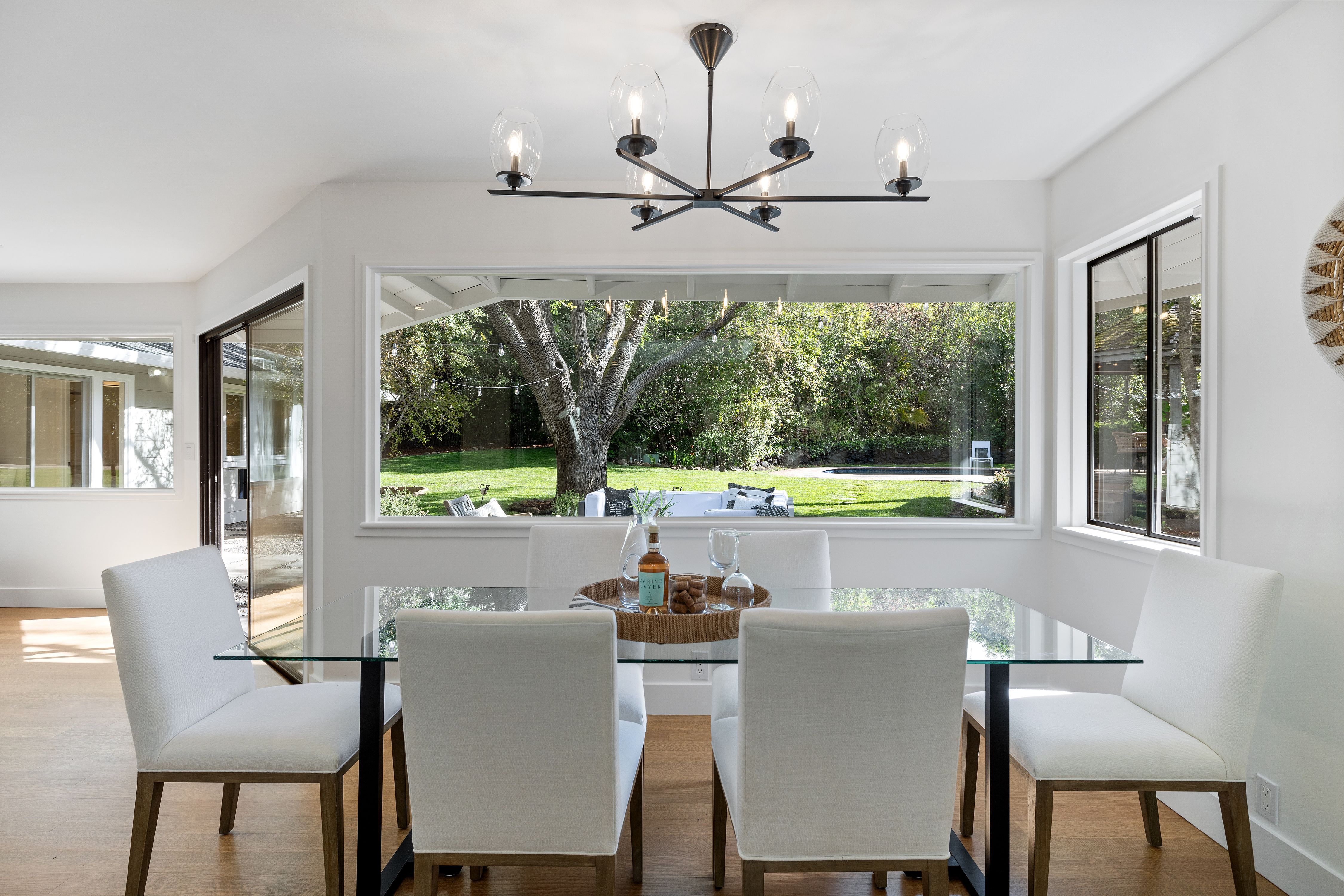 1090 Butterfield Road 