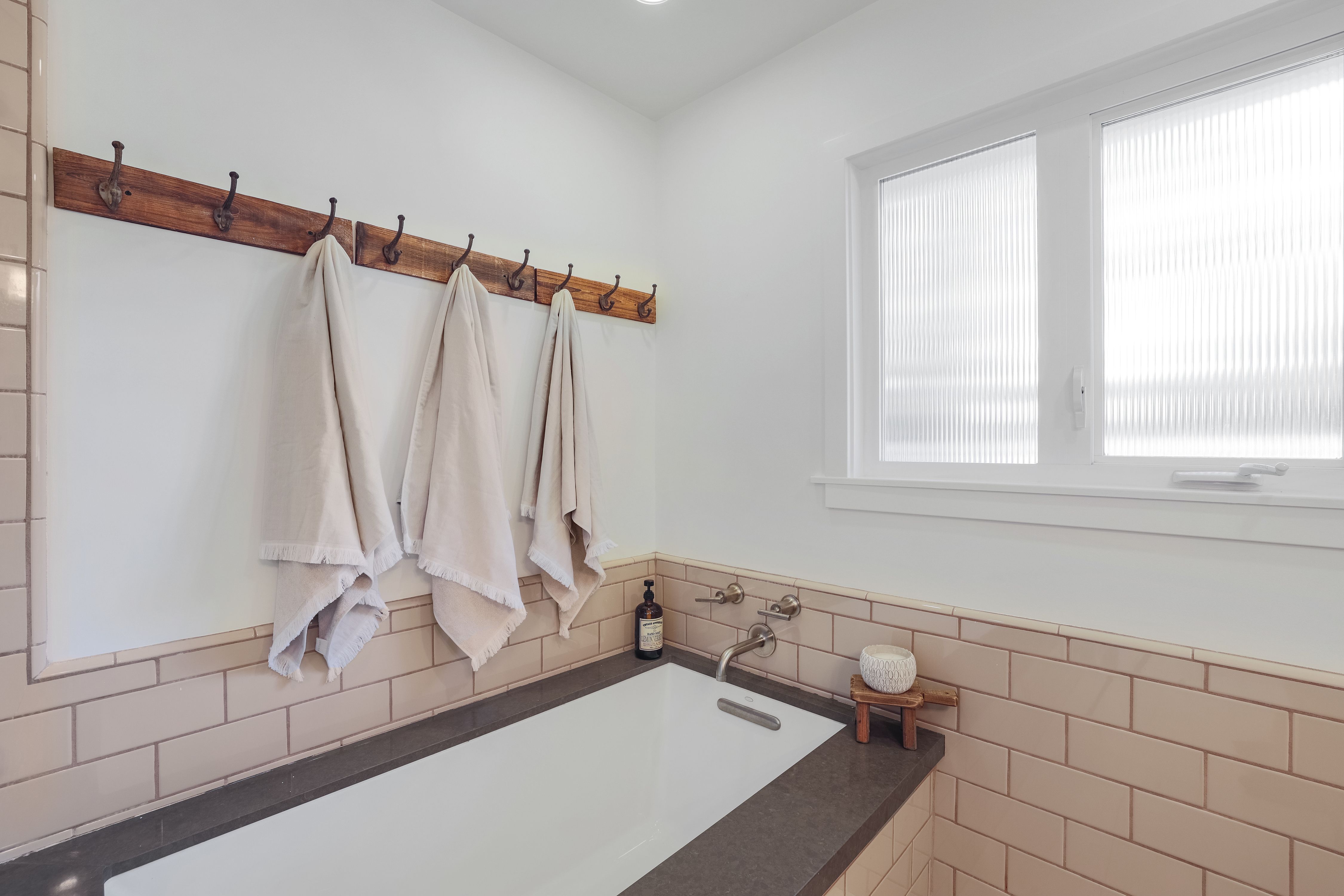 1090 Butterfield Road 