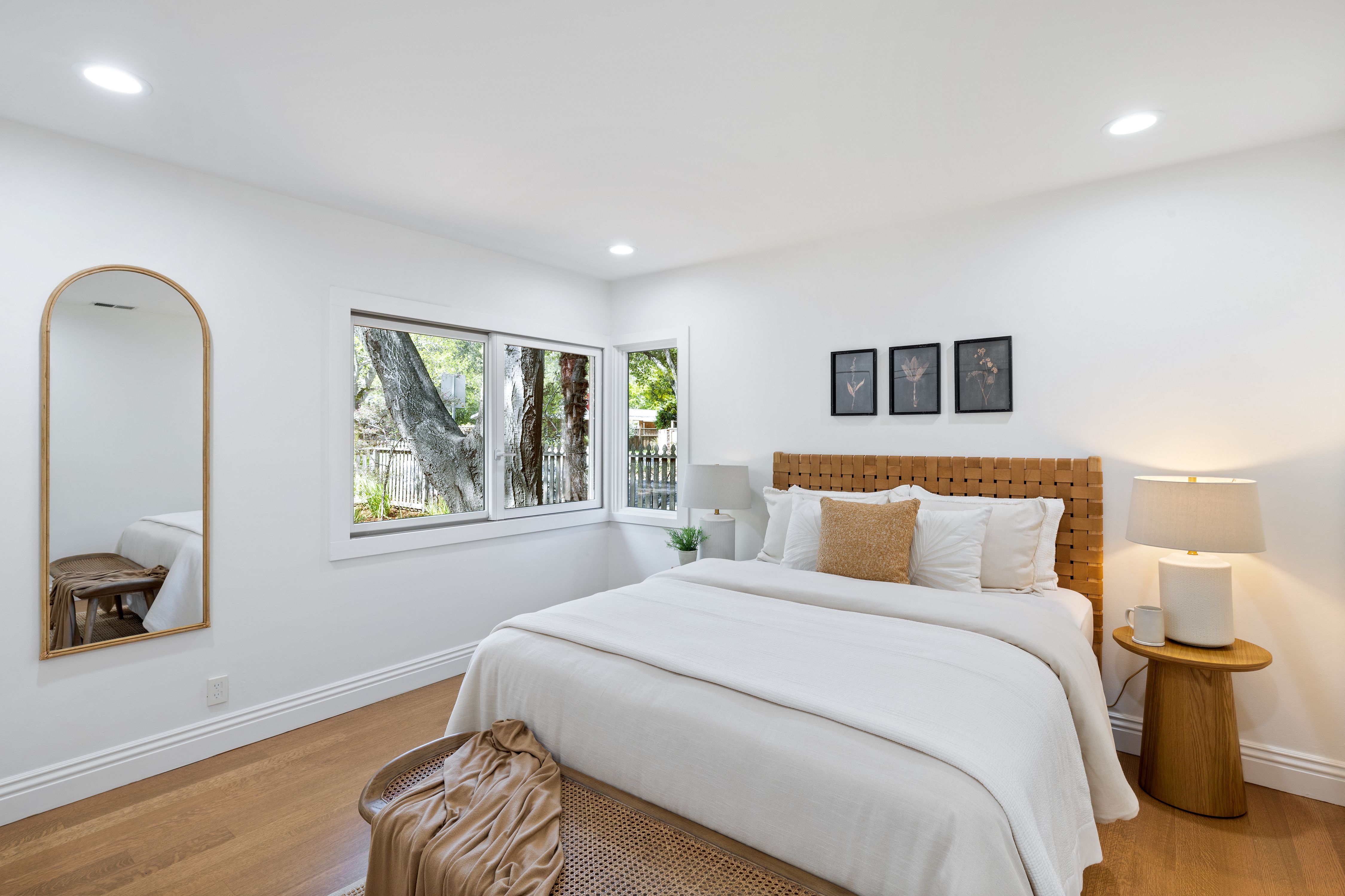 1090 Butterfield Road 