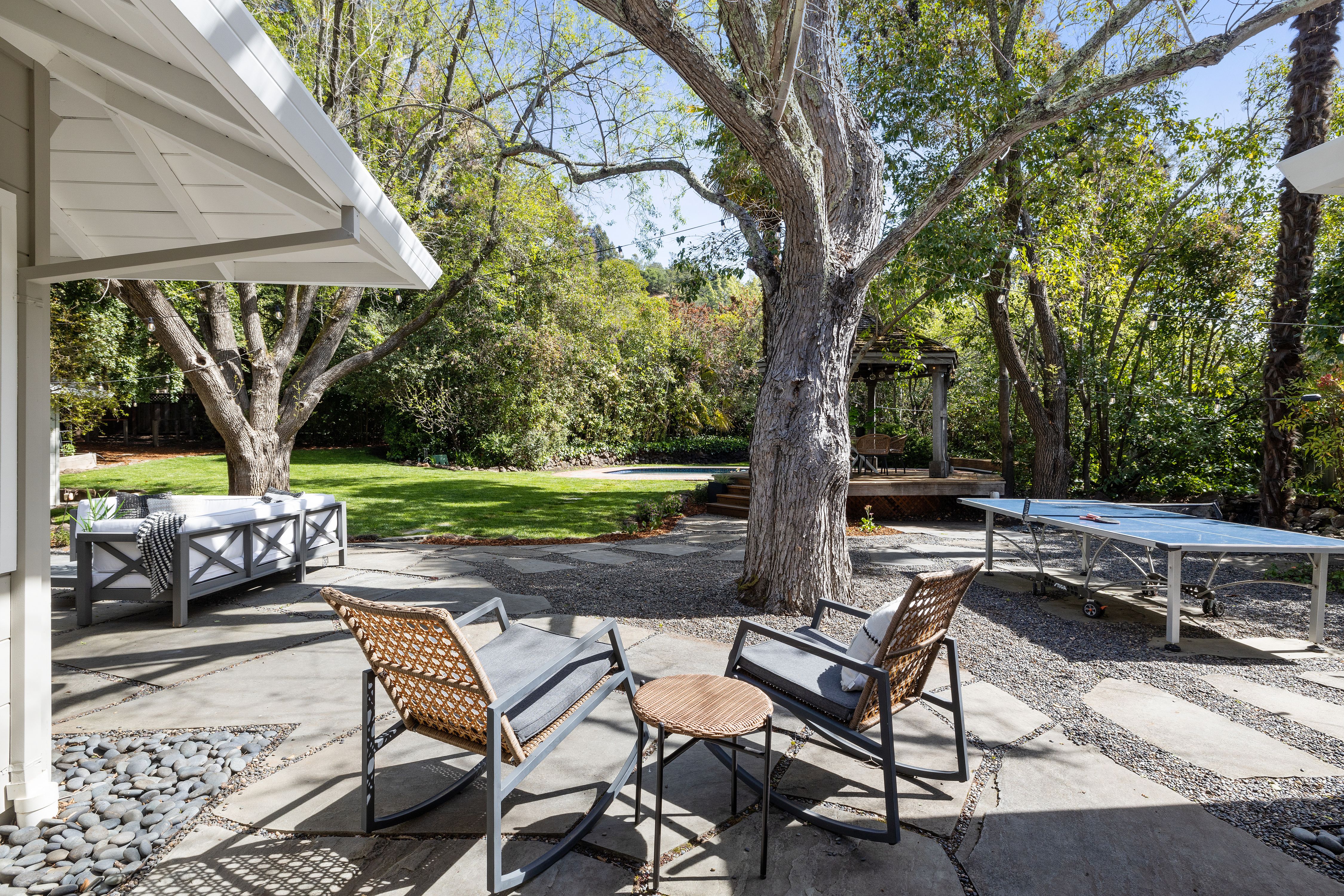 1090 Butterfield Road 