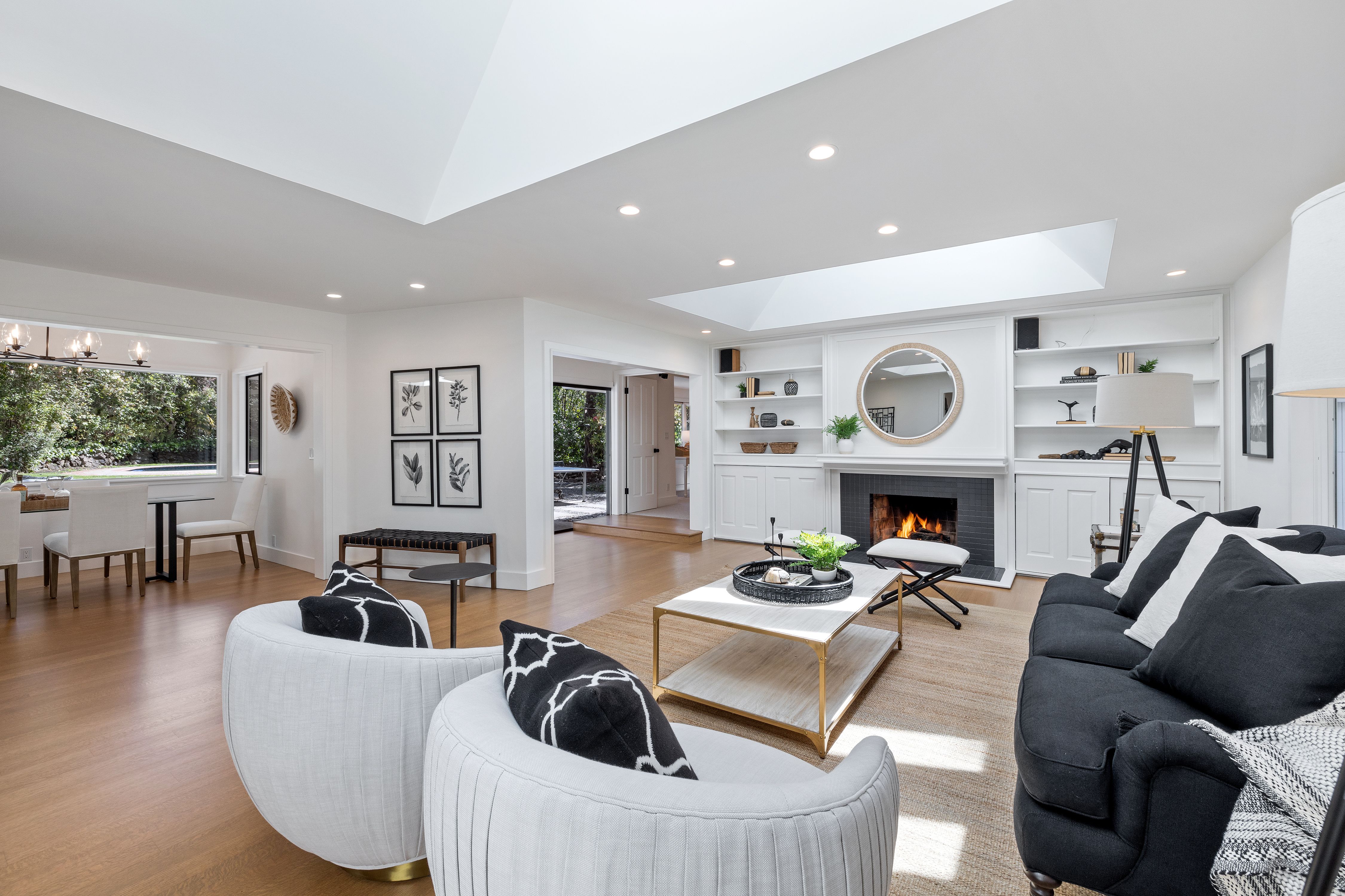 1090 Butterfield Road 