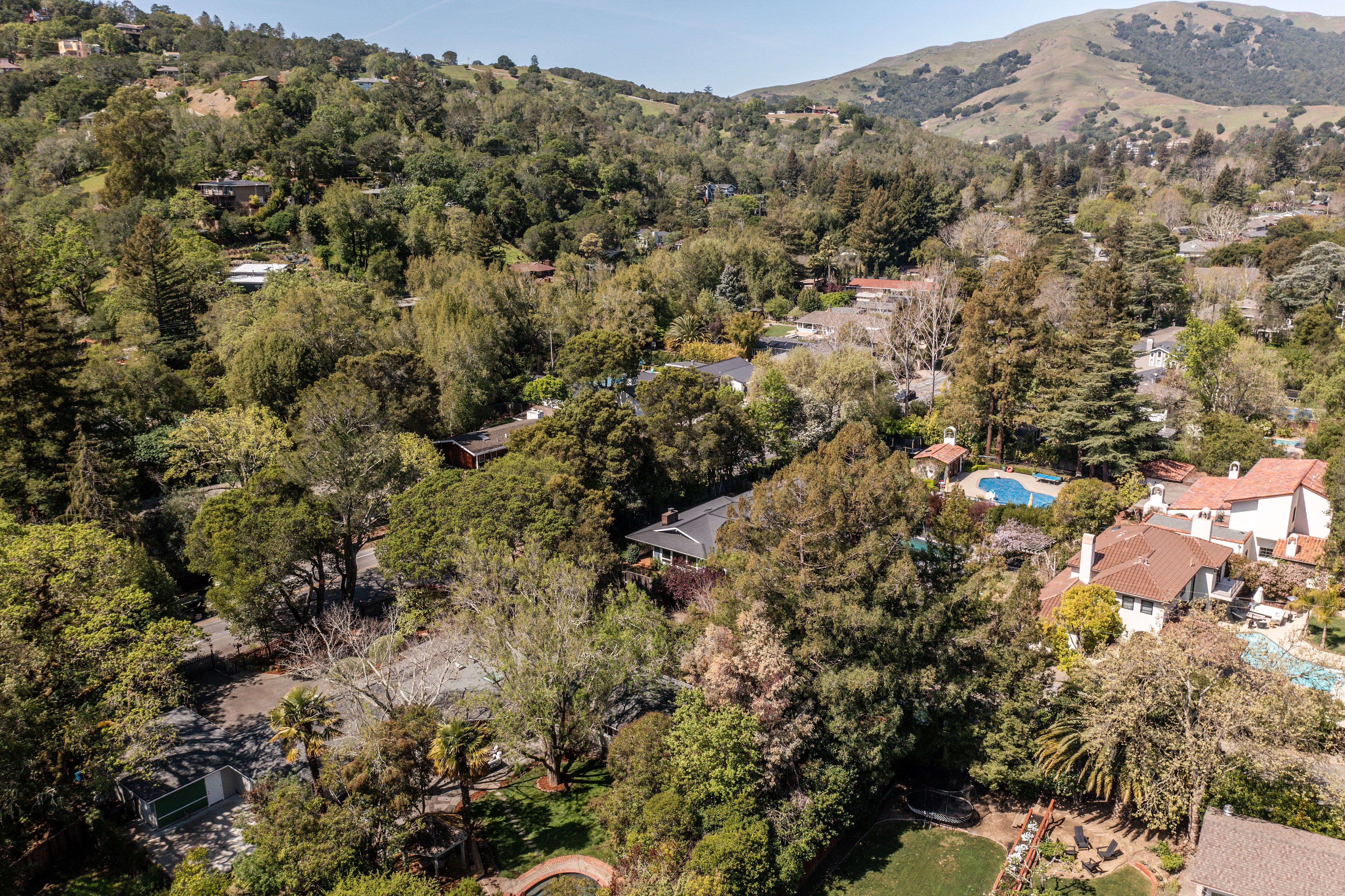 1090 Butterfield Road 