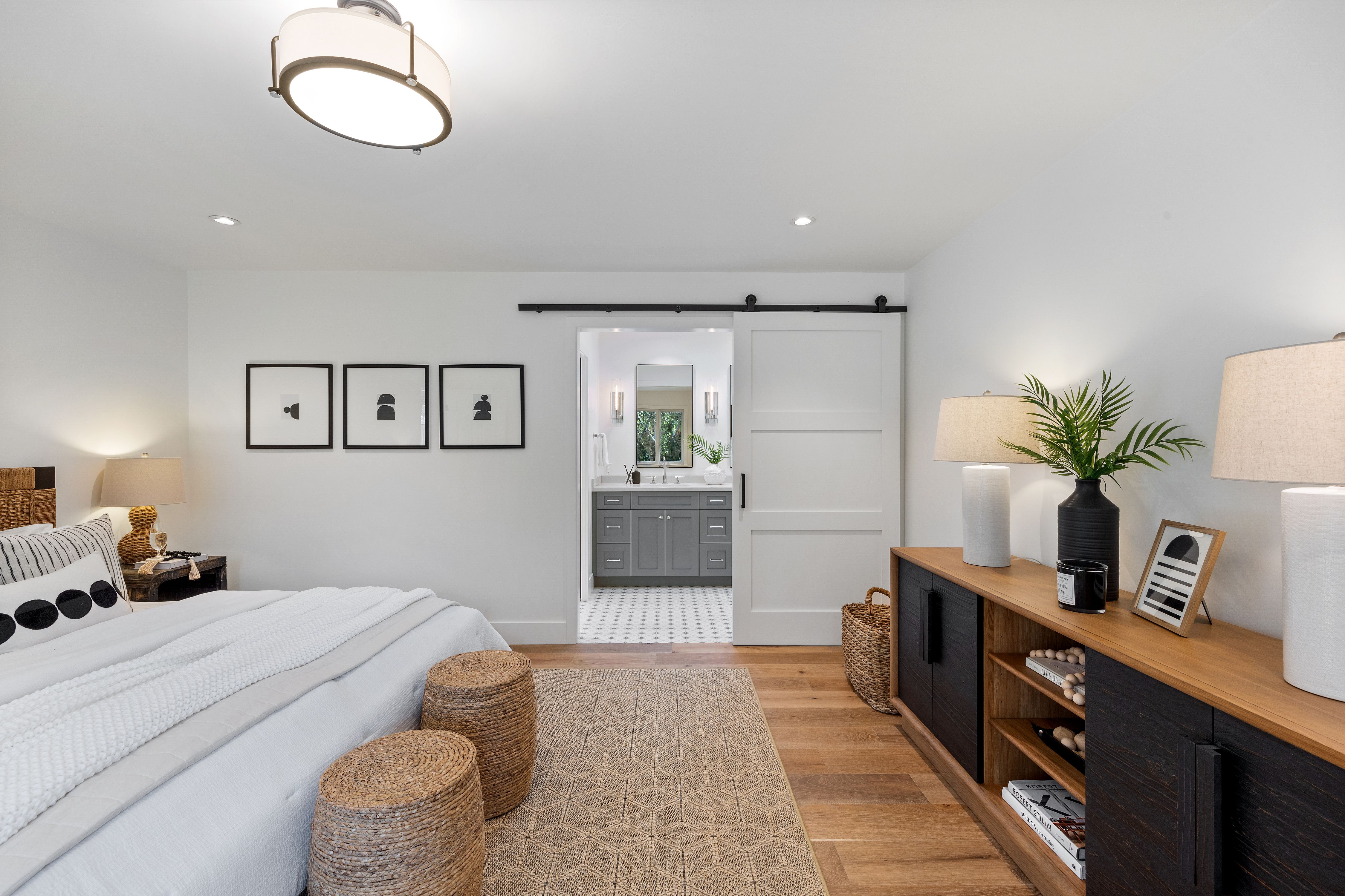 1090 Butterfield Road 