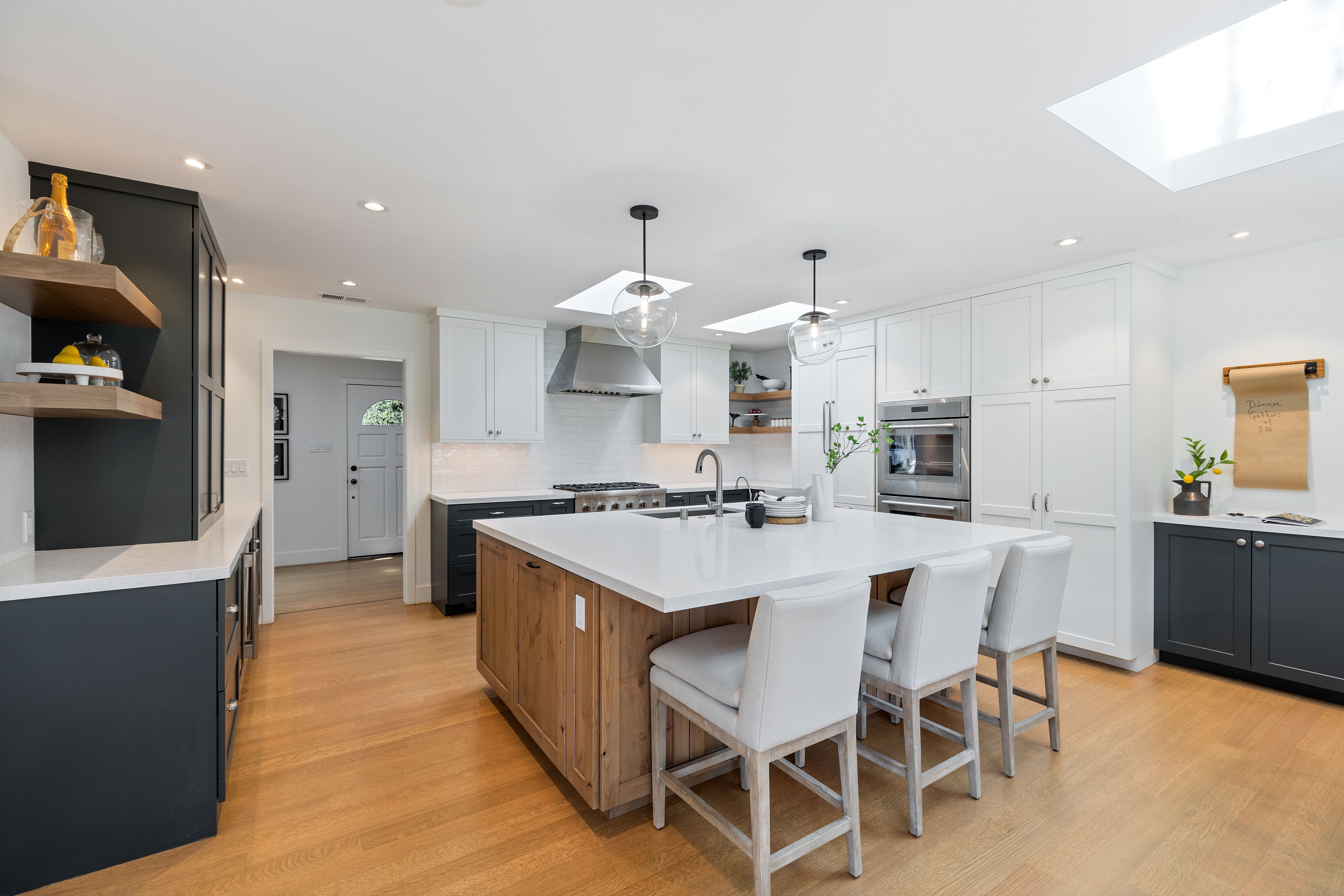 1090 Butterfield Road 