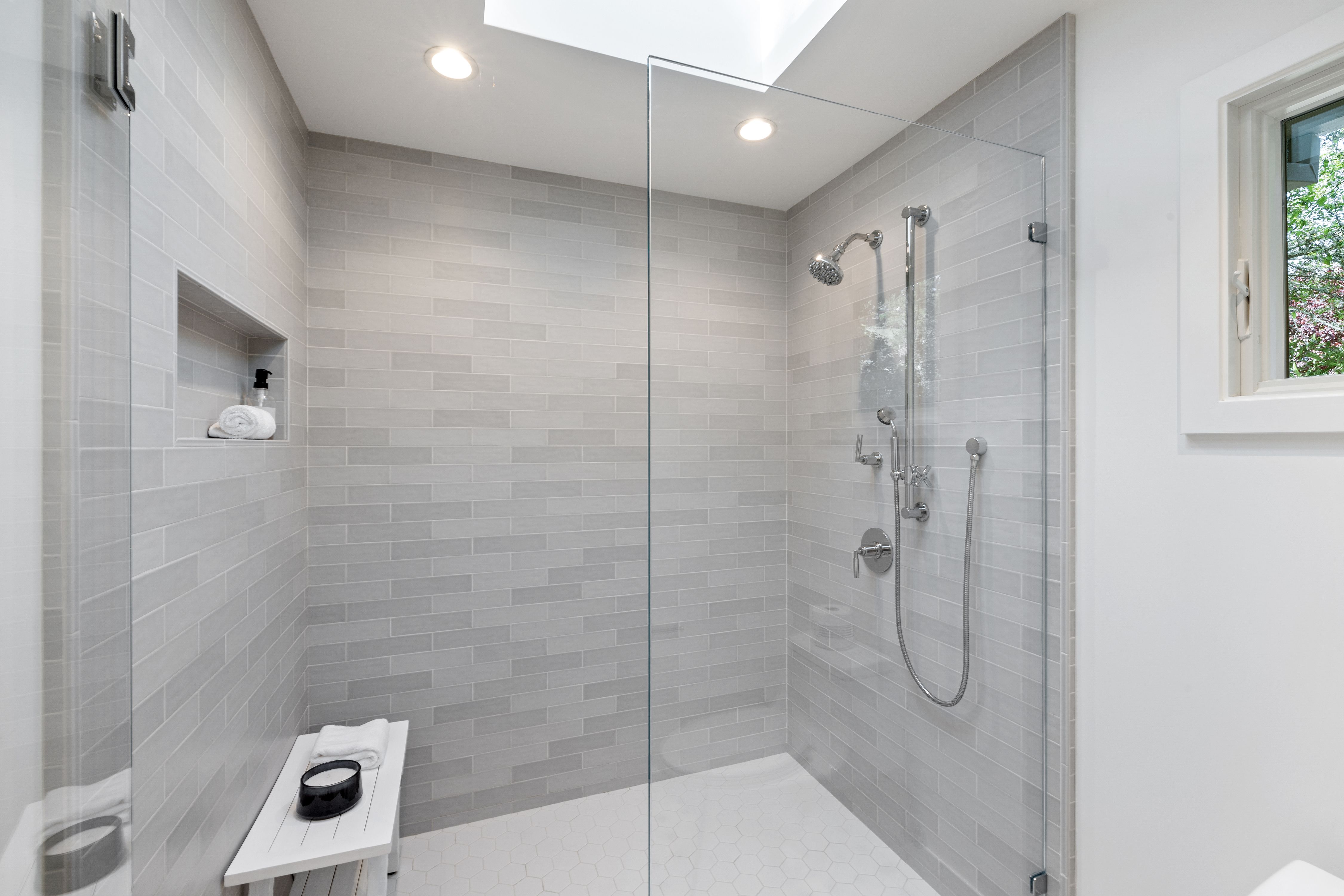 1090 Butterfield Road 