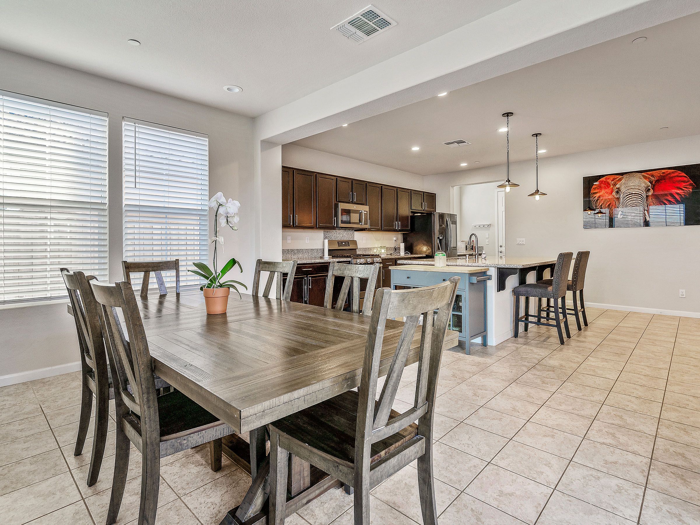 625 West Cherry Street