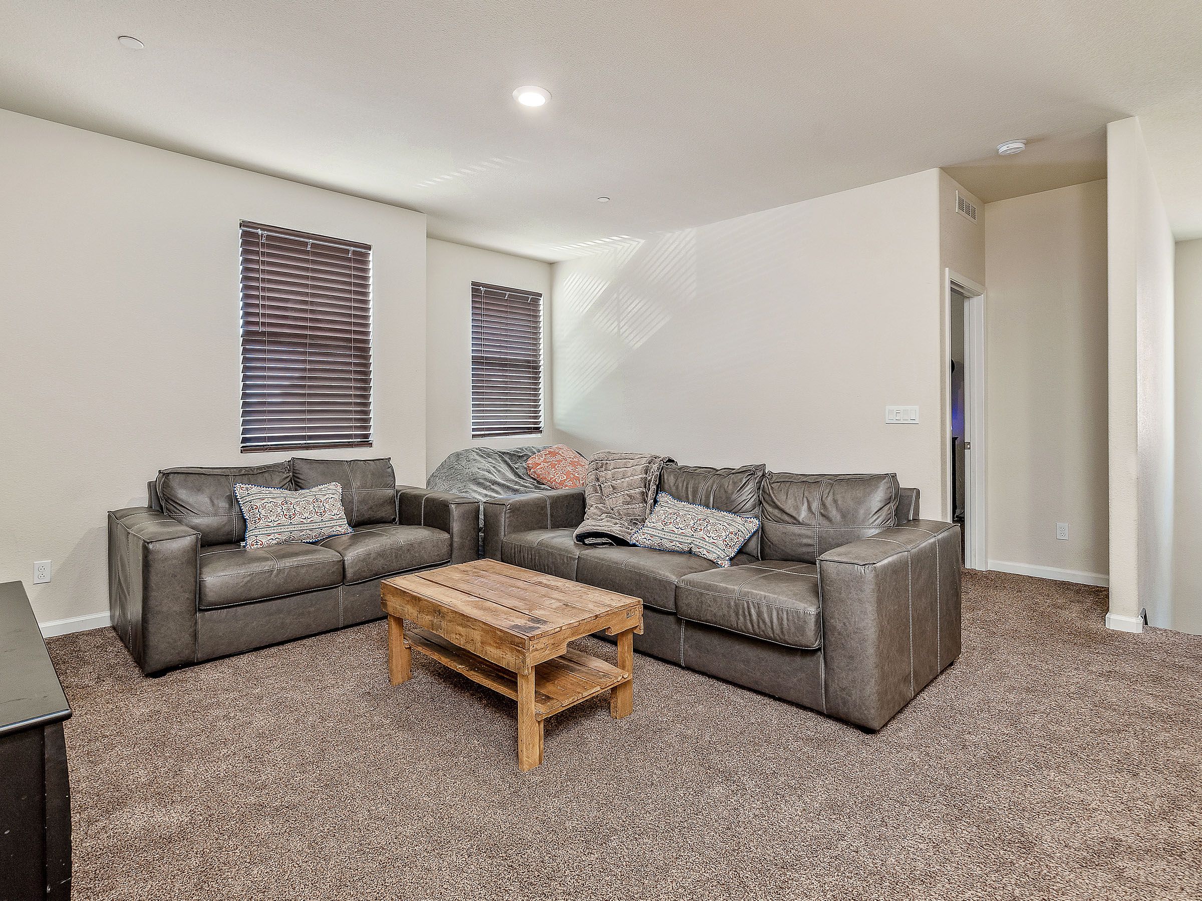 625 West Cherry Street