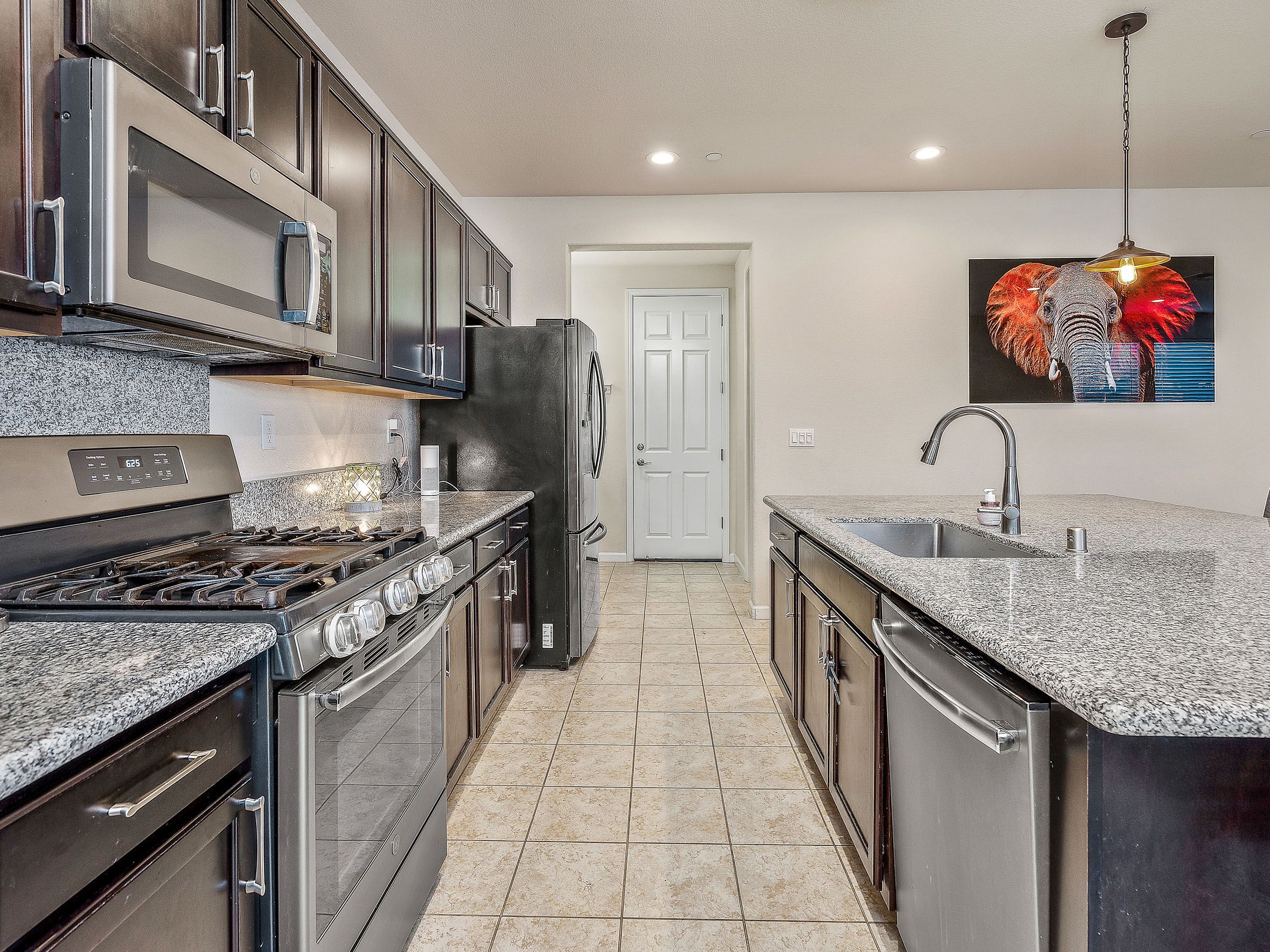 625 West Cherry Street