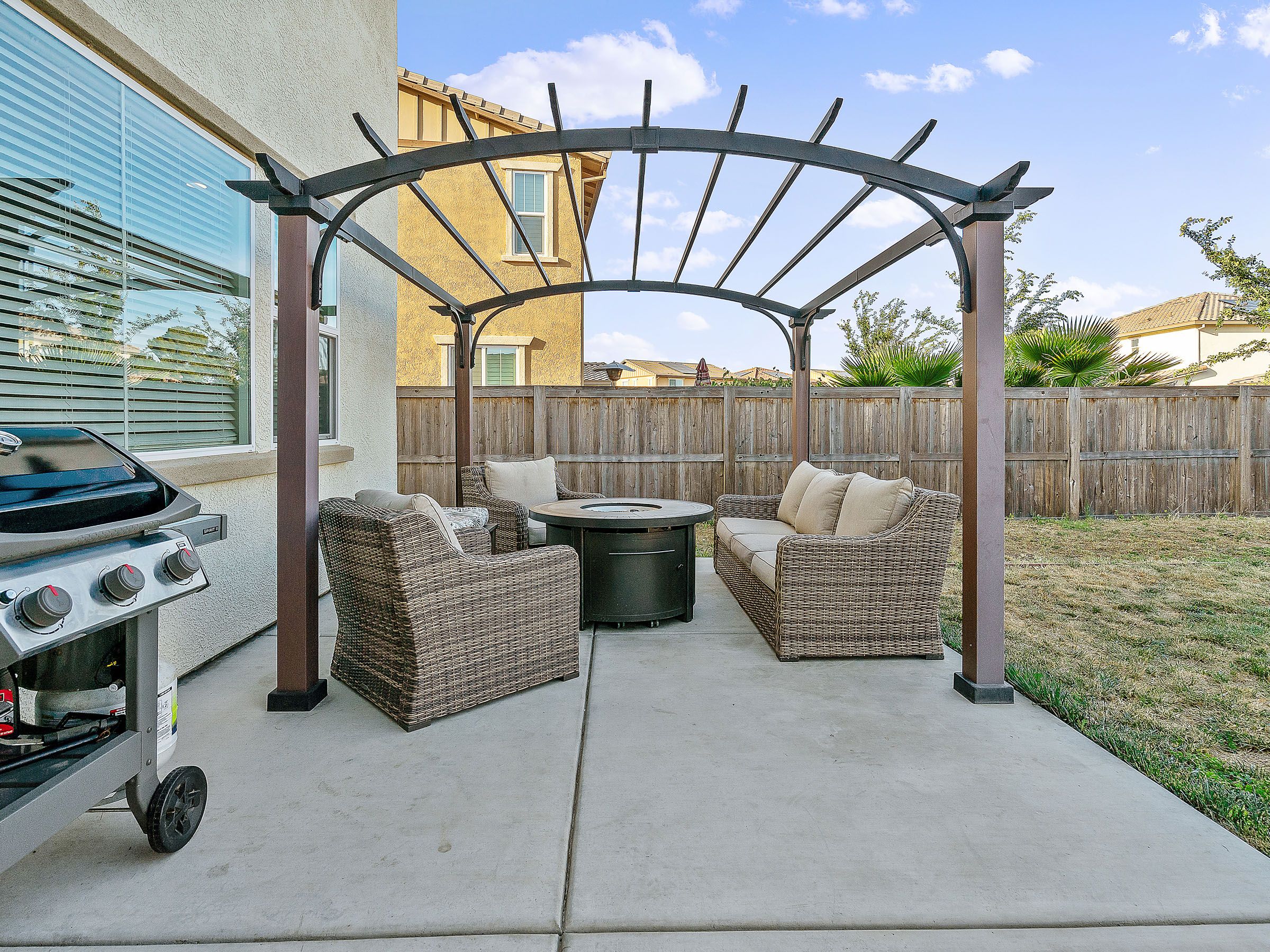 625 West Cherry Street