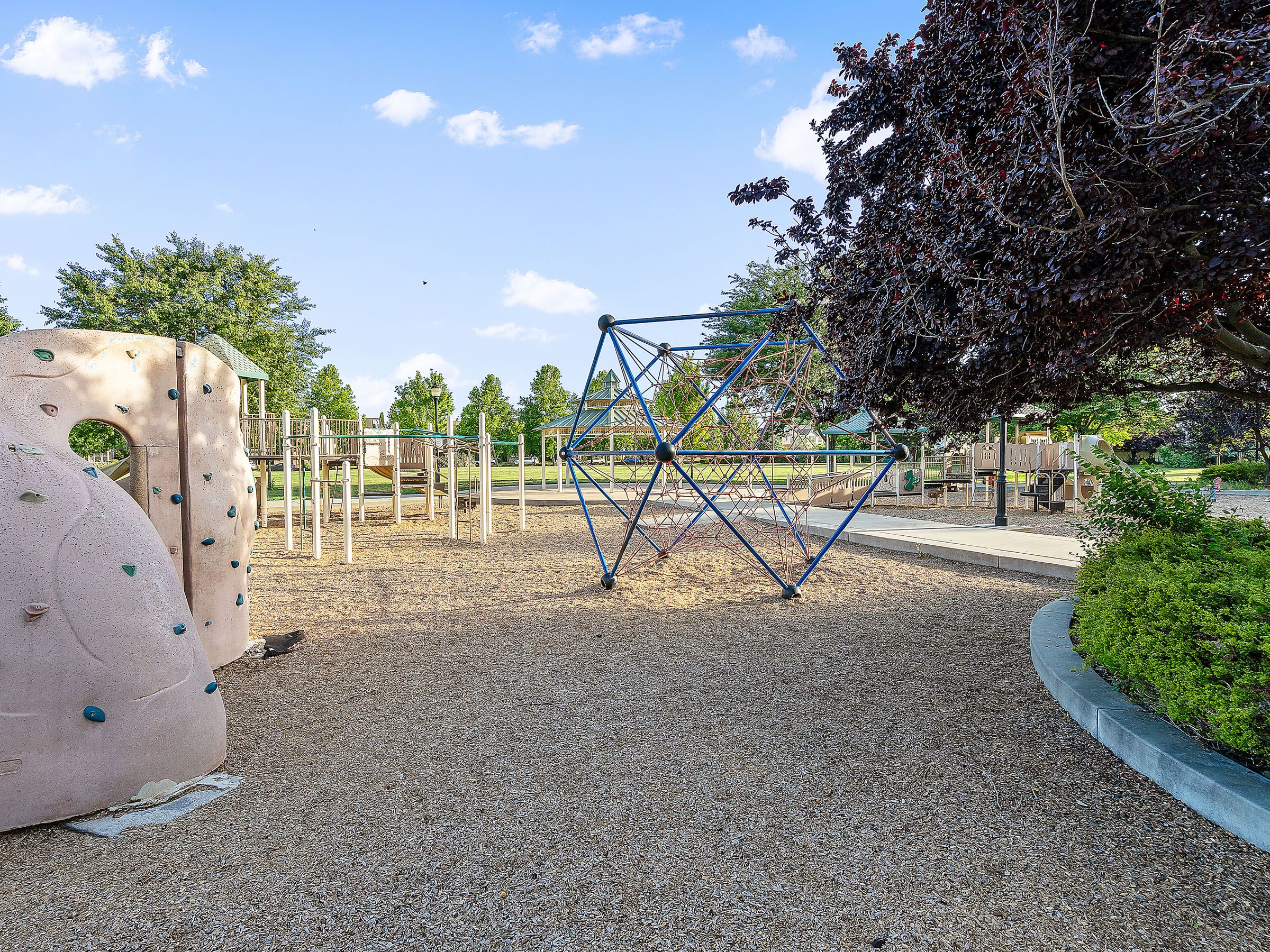 625 West Cherry Street