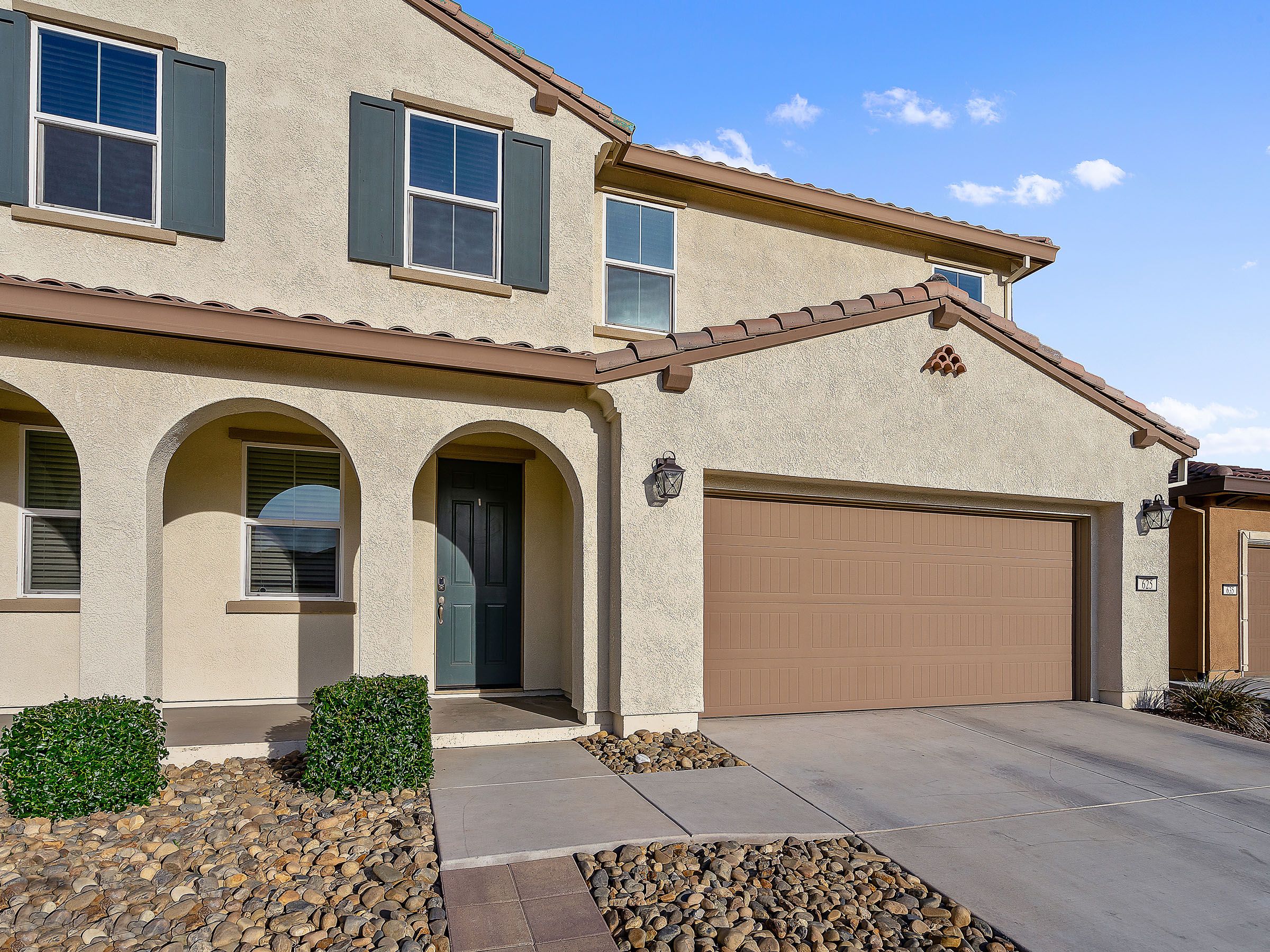 625 West Cherry Street