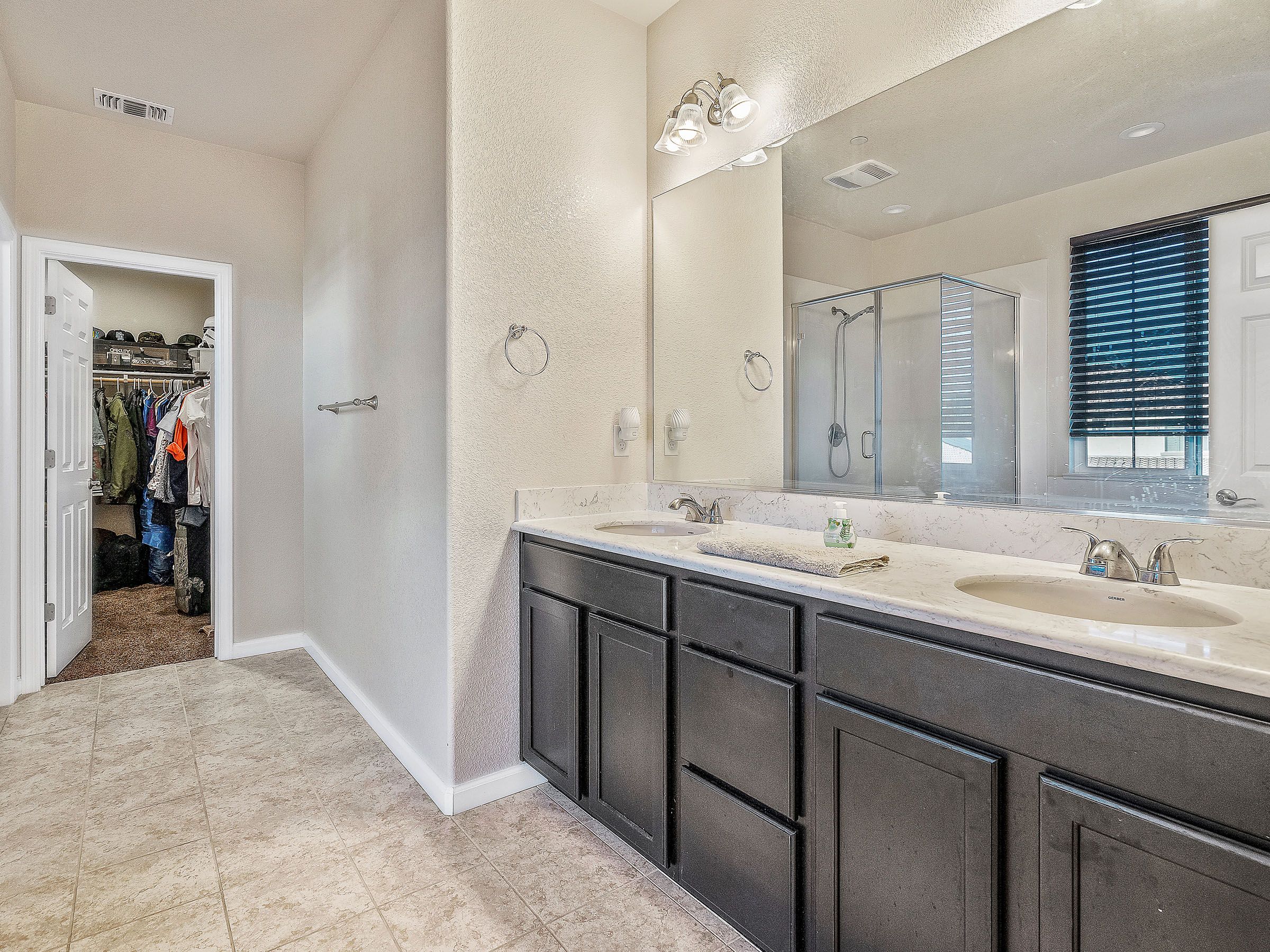 625 West Cherry Street