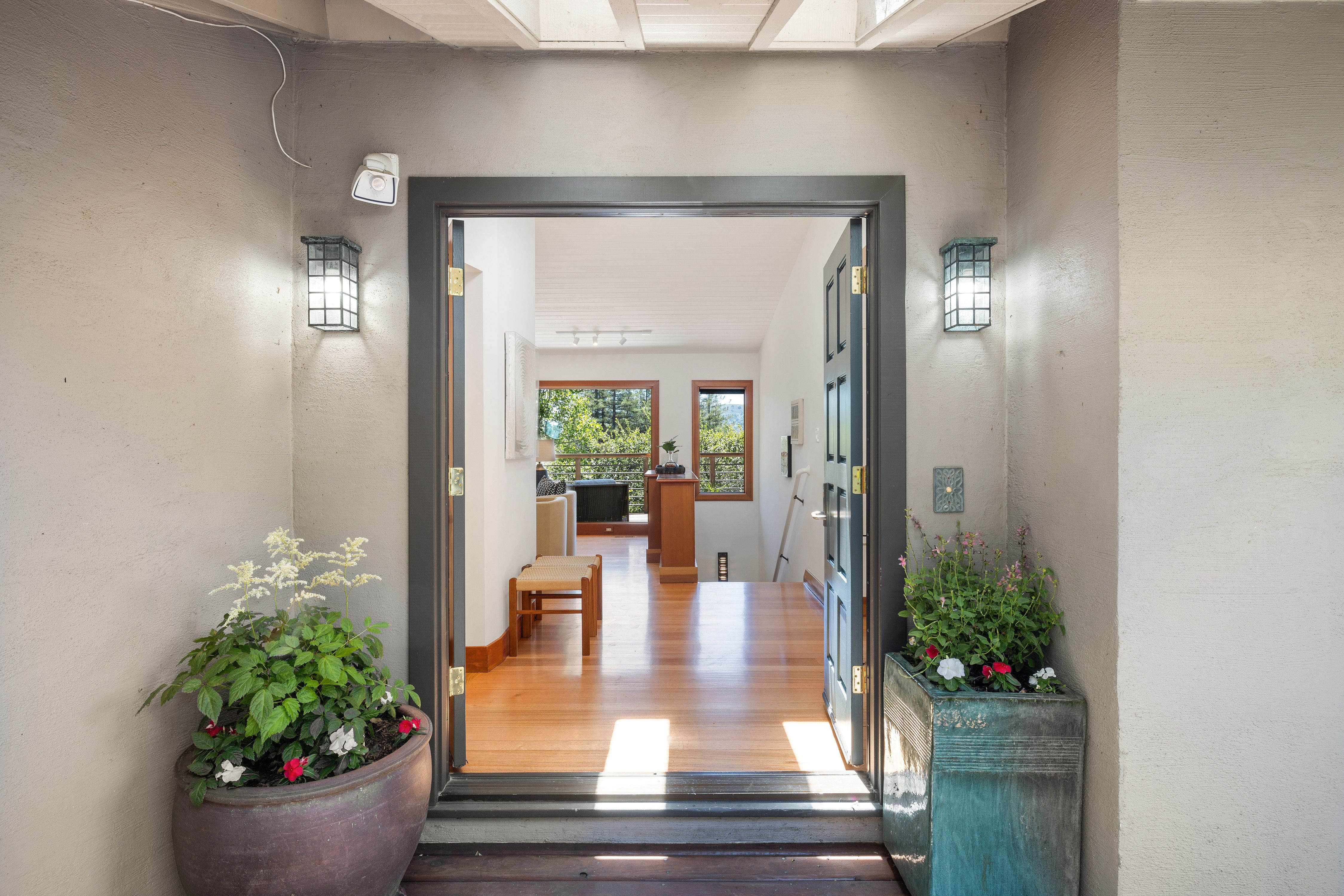 60 Greenwood Way 