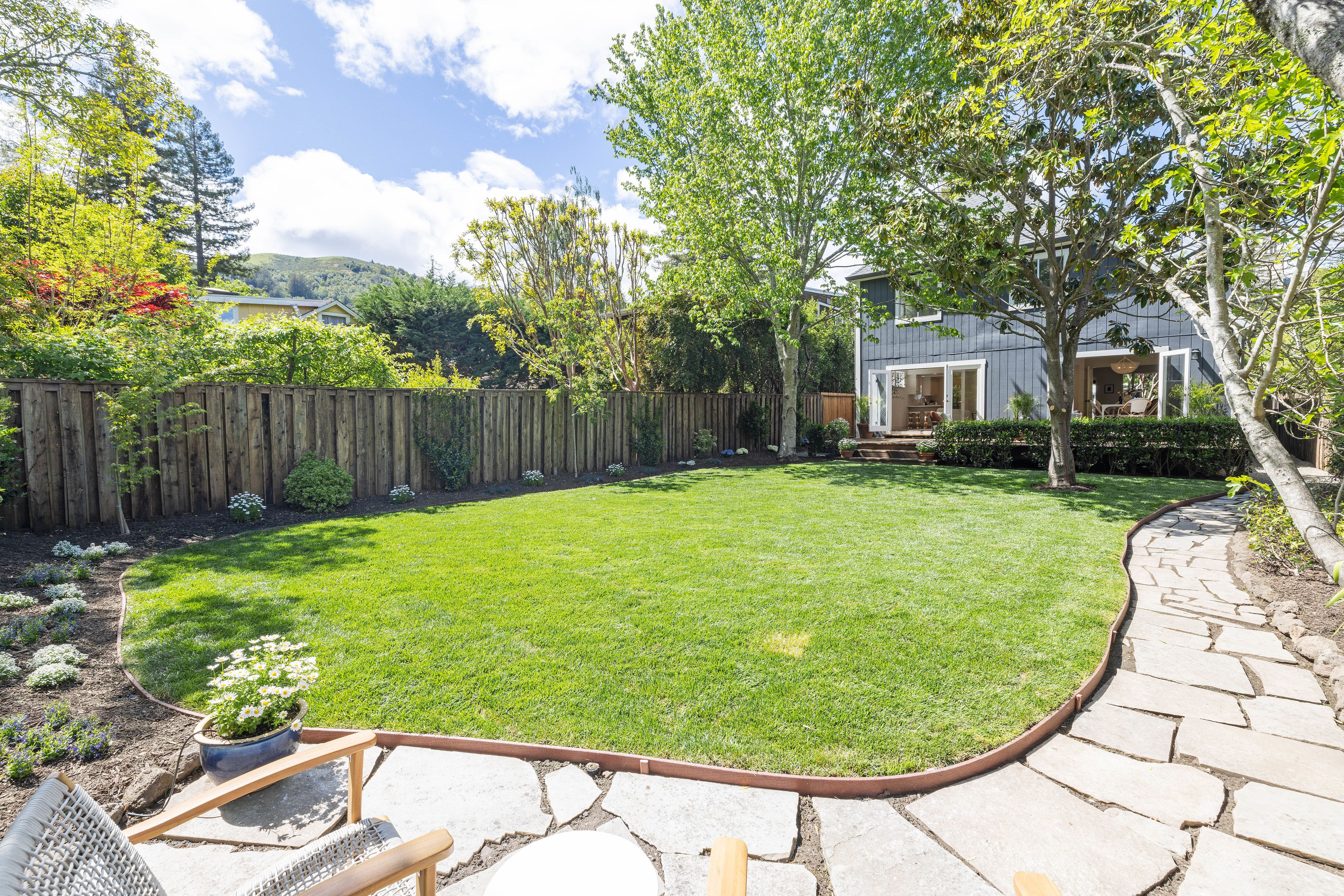 85 Bolinas Avenue 