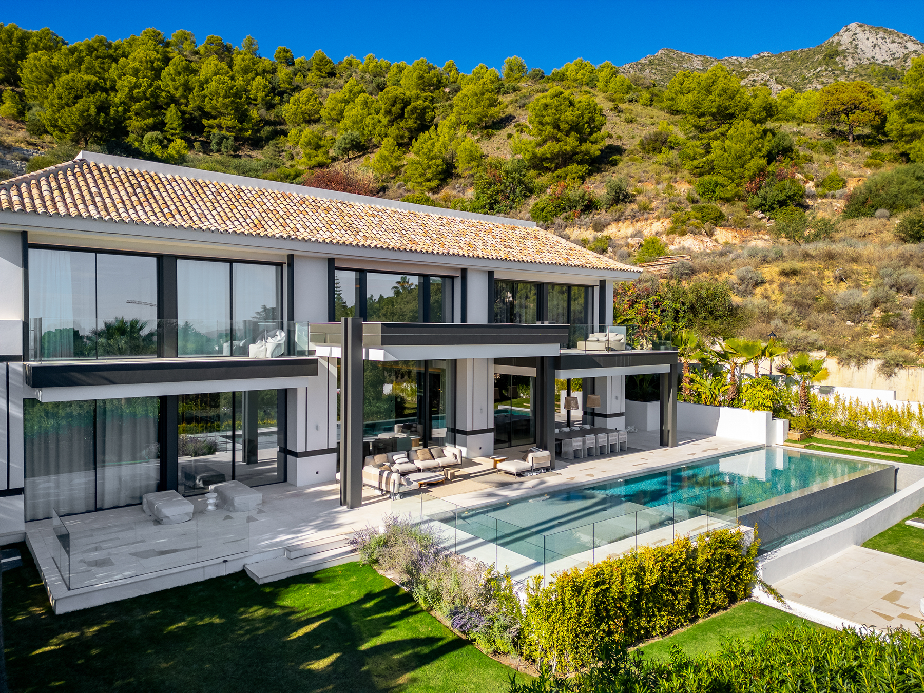 Urbanización Cascada de Camojan 1