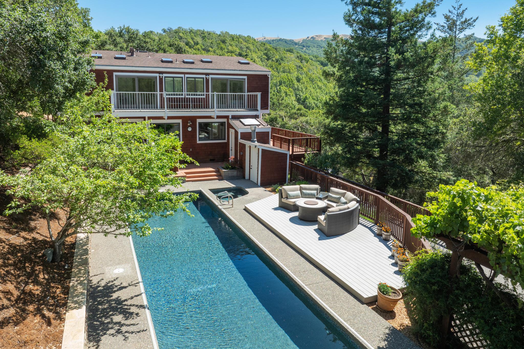 1676 Indian Valley Road 