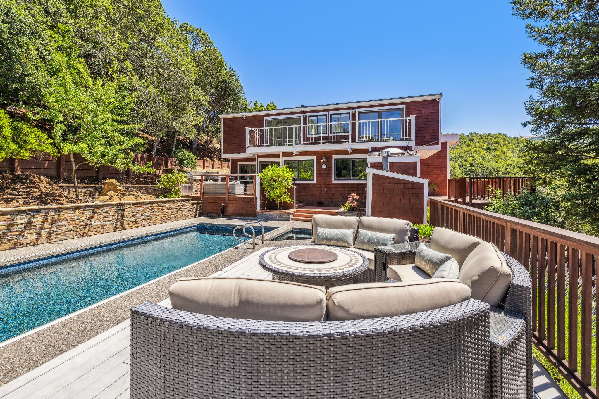 1676 Indian Valley Road 