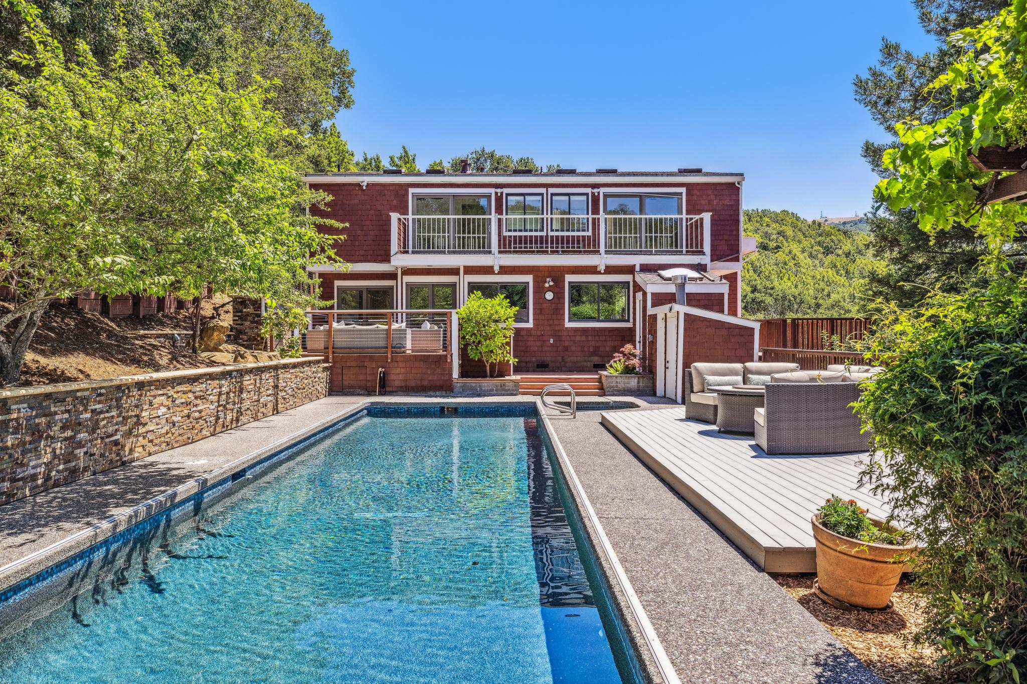 1676 Indian Valley Road 