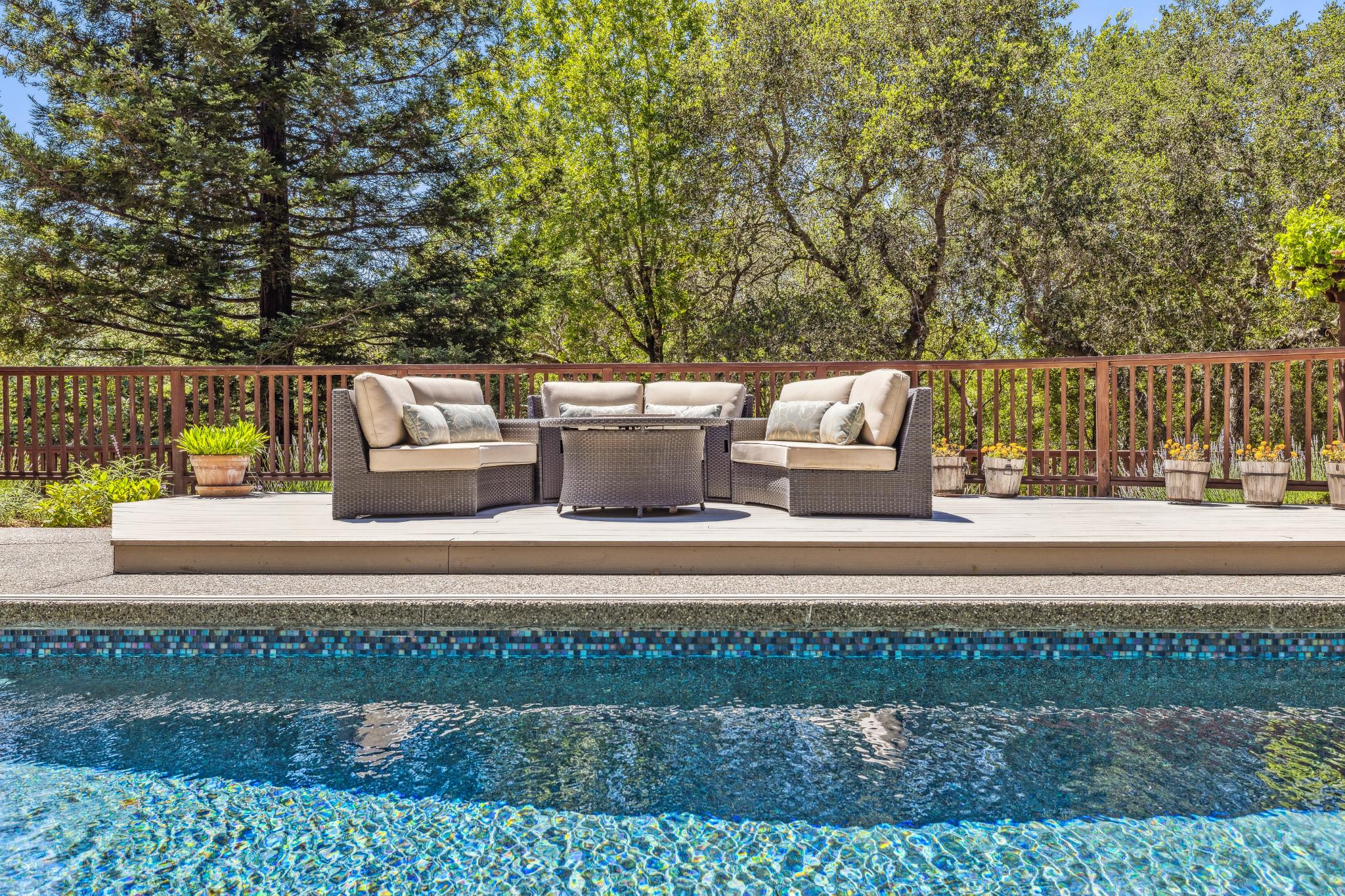 1676 Indian Valley Road 