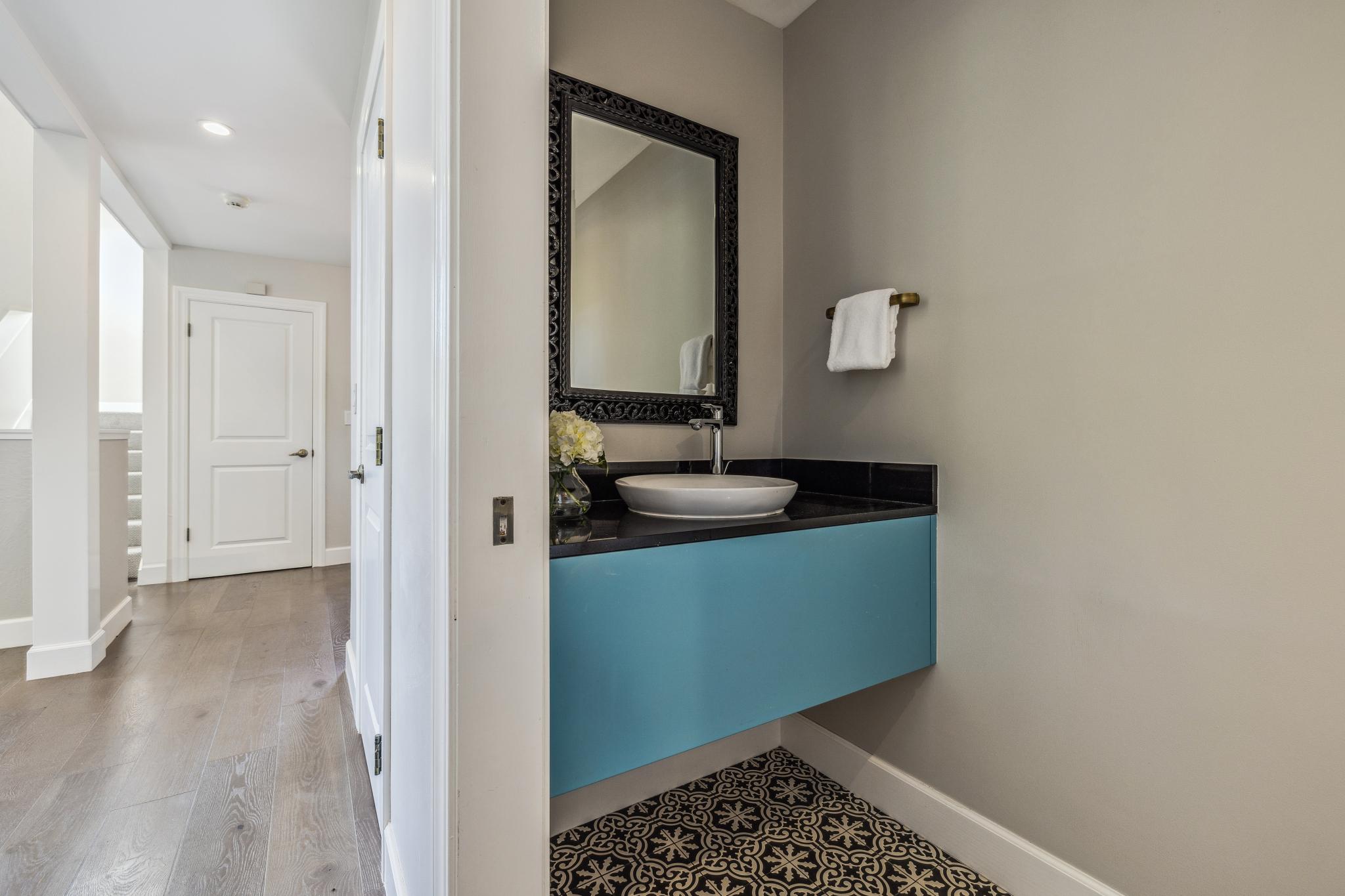 1676 Indian Valley Road 