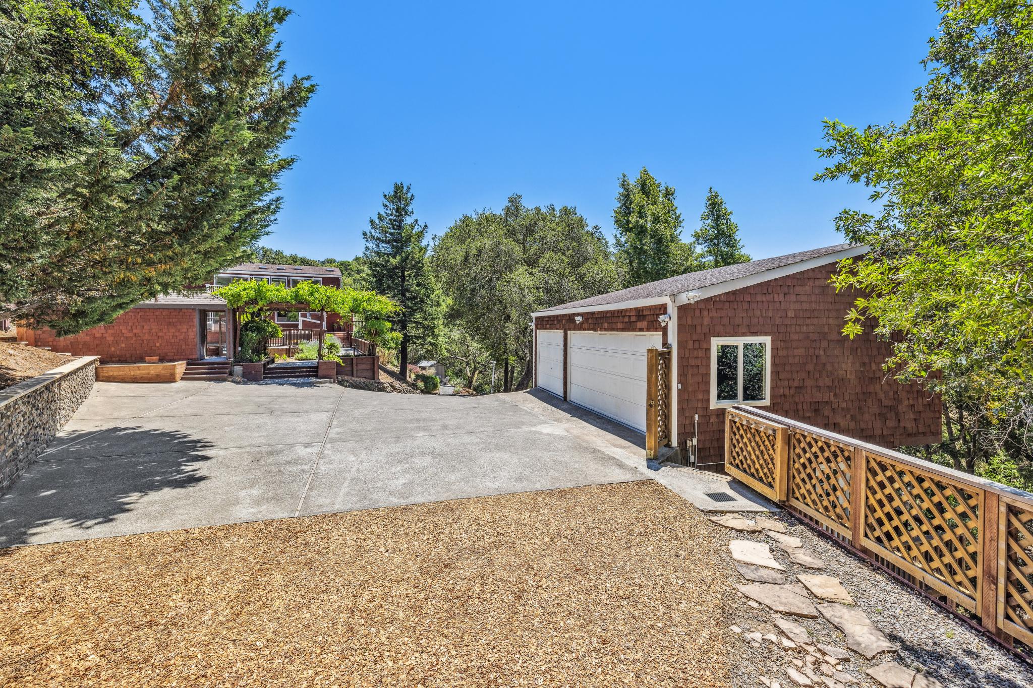 1676 Indian Valley Road 