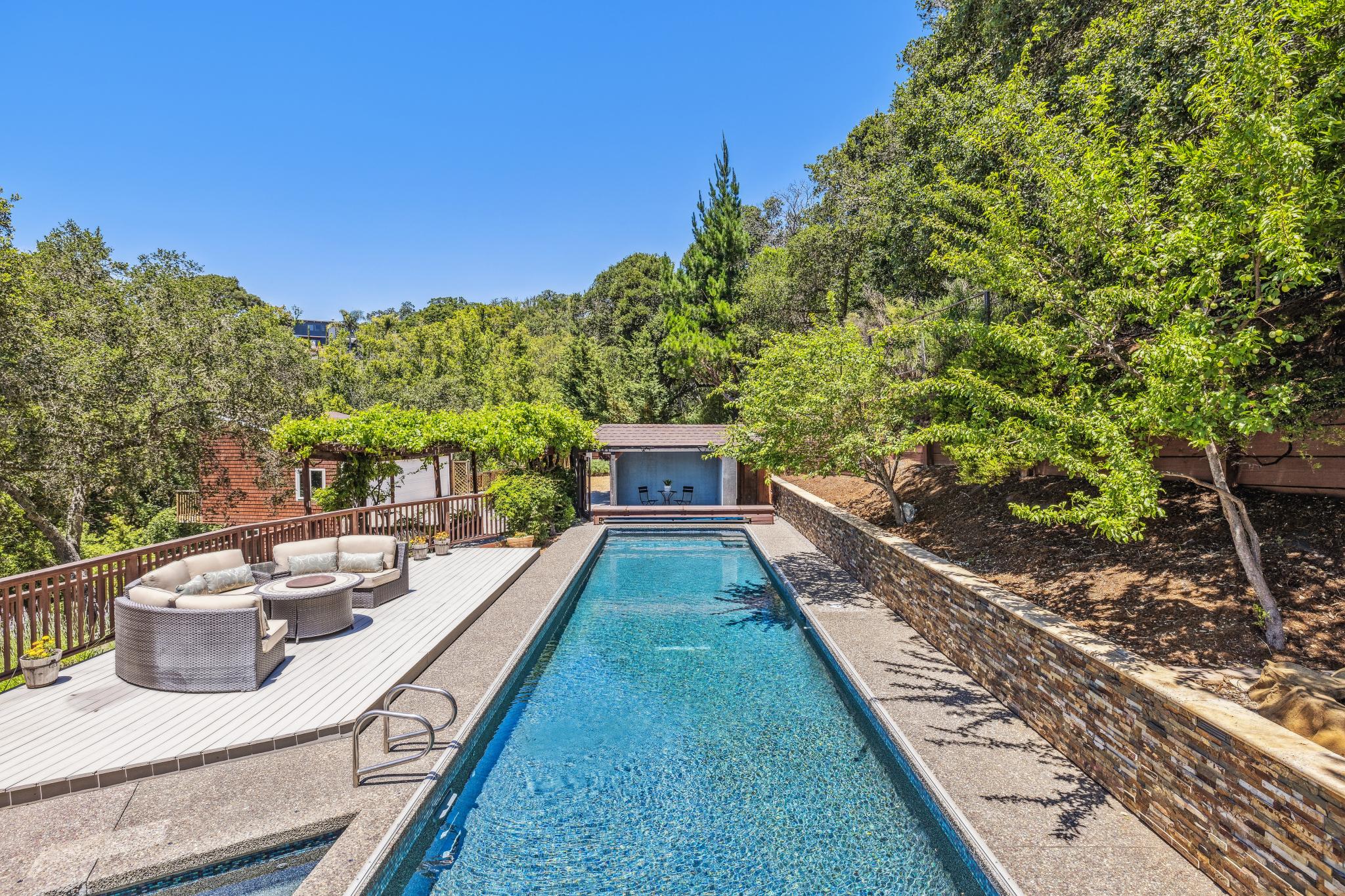 1676 Indian Valley Road 