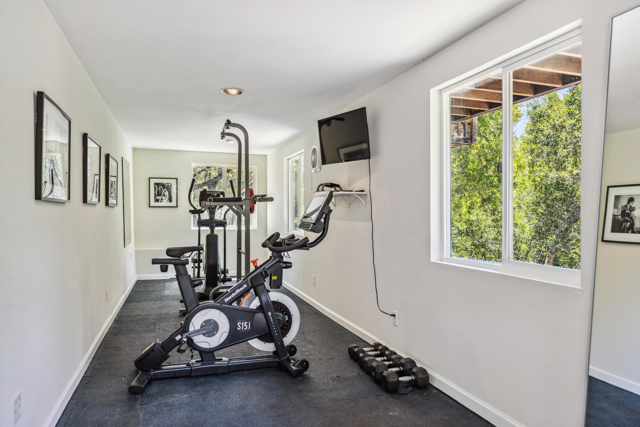 1676 Indian Valley Road 