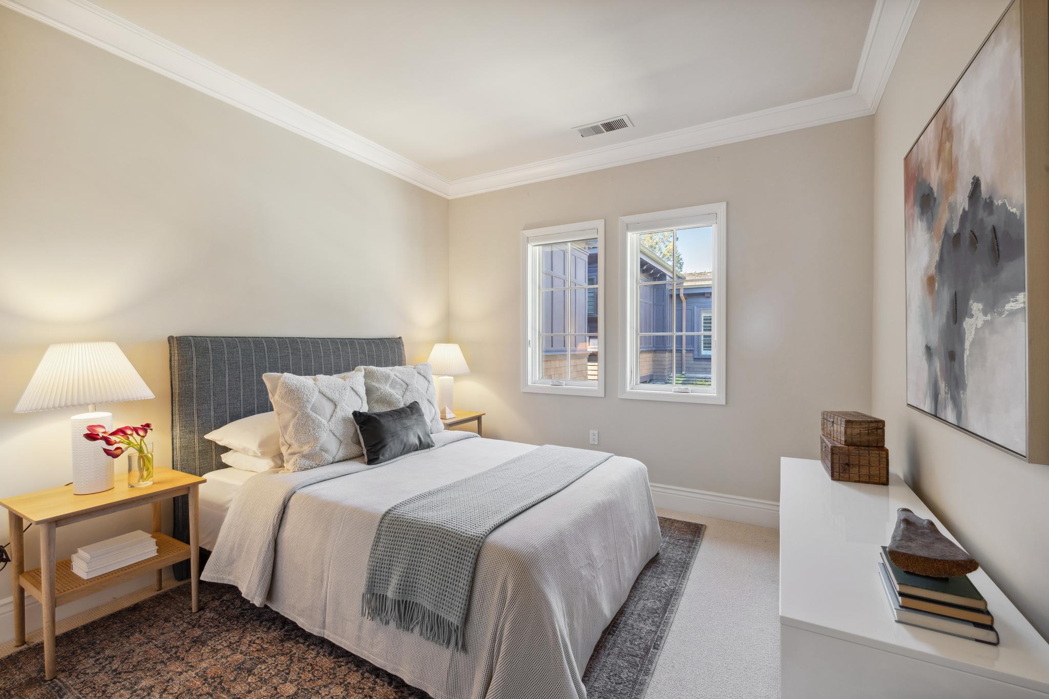 84 De Silva Island Drive 